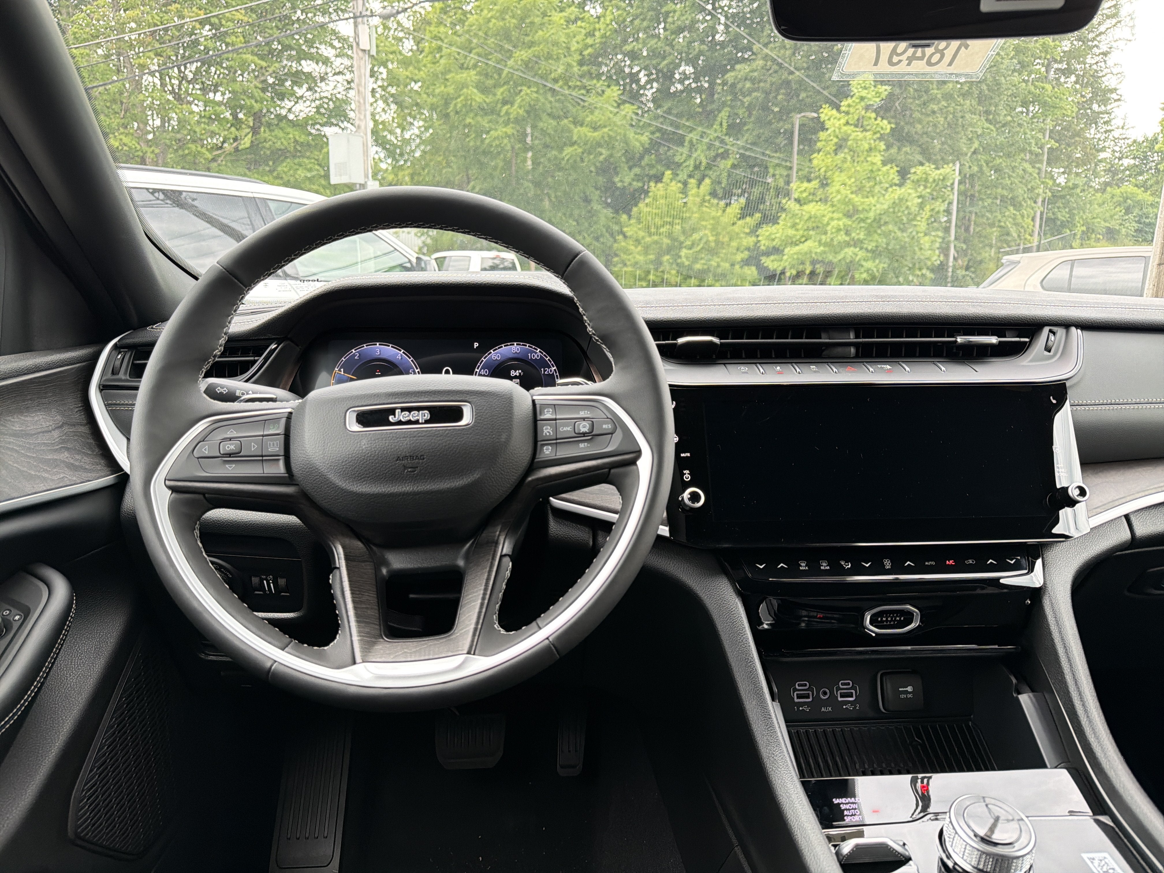 2026 Jeep Grand Cherokee L Laredo Altitude