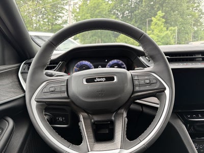 2026 Jeep Grand Cherokee L Laredo Altitude