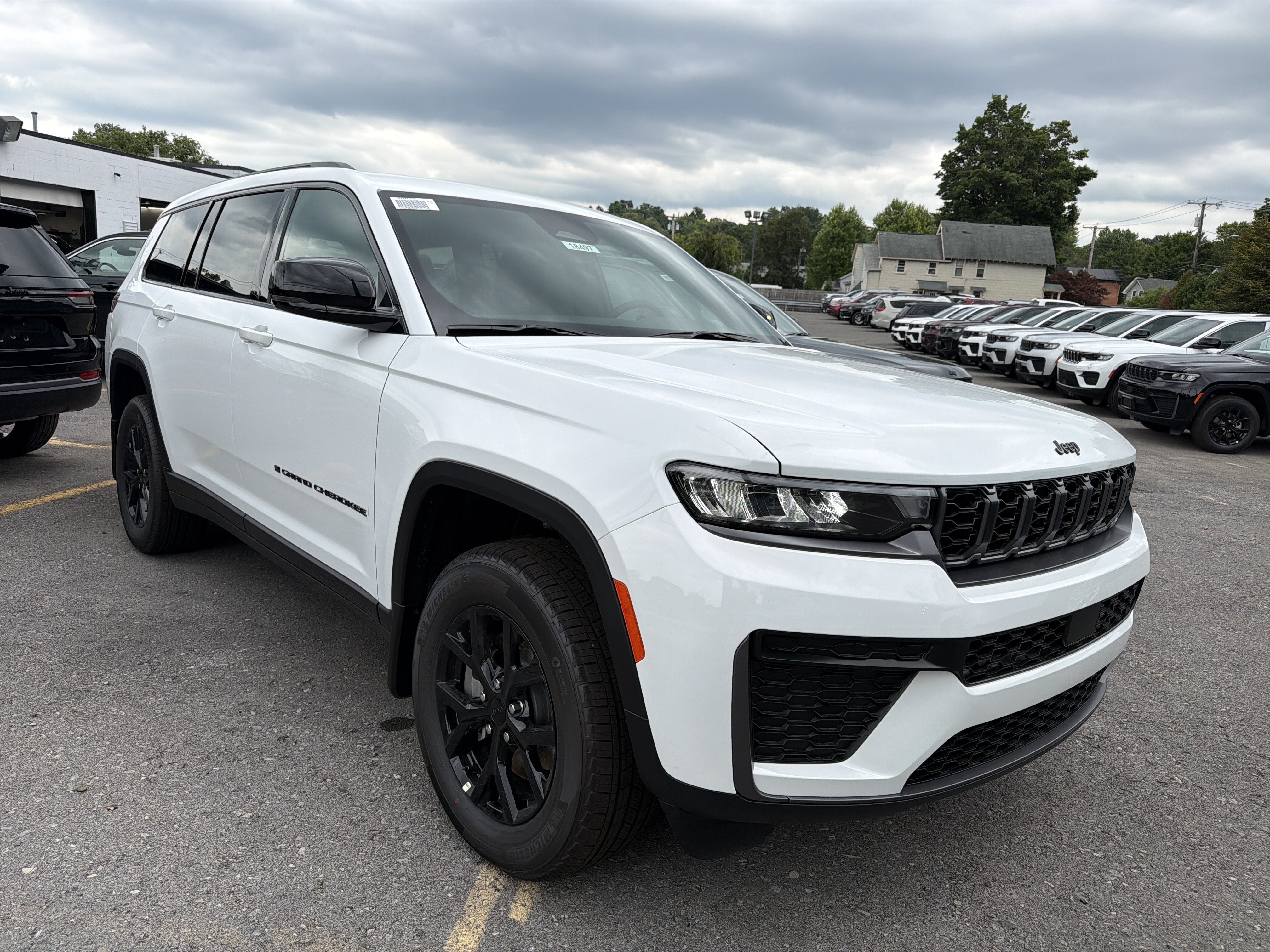 2026 Jeep Grand Cherokee L Laredo Altitude