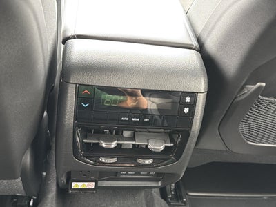 2026 Jeep Grand Cherokee L Laredo Altitude