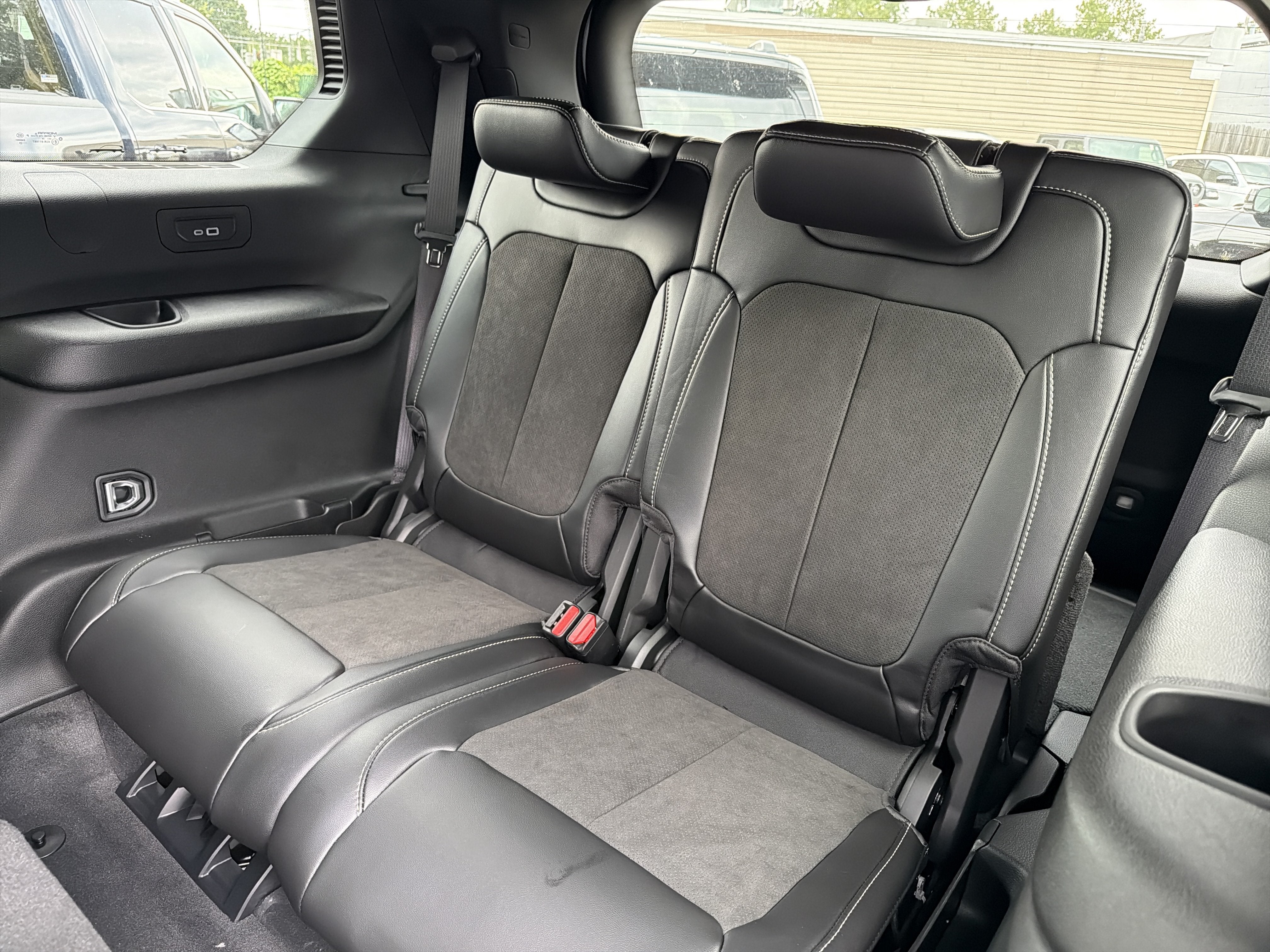 2026 Jeep Grand Cherokee L Laredo Altitude