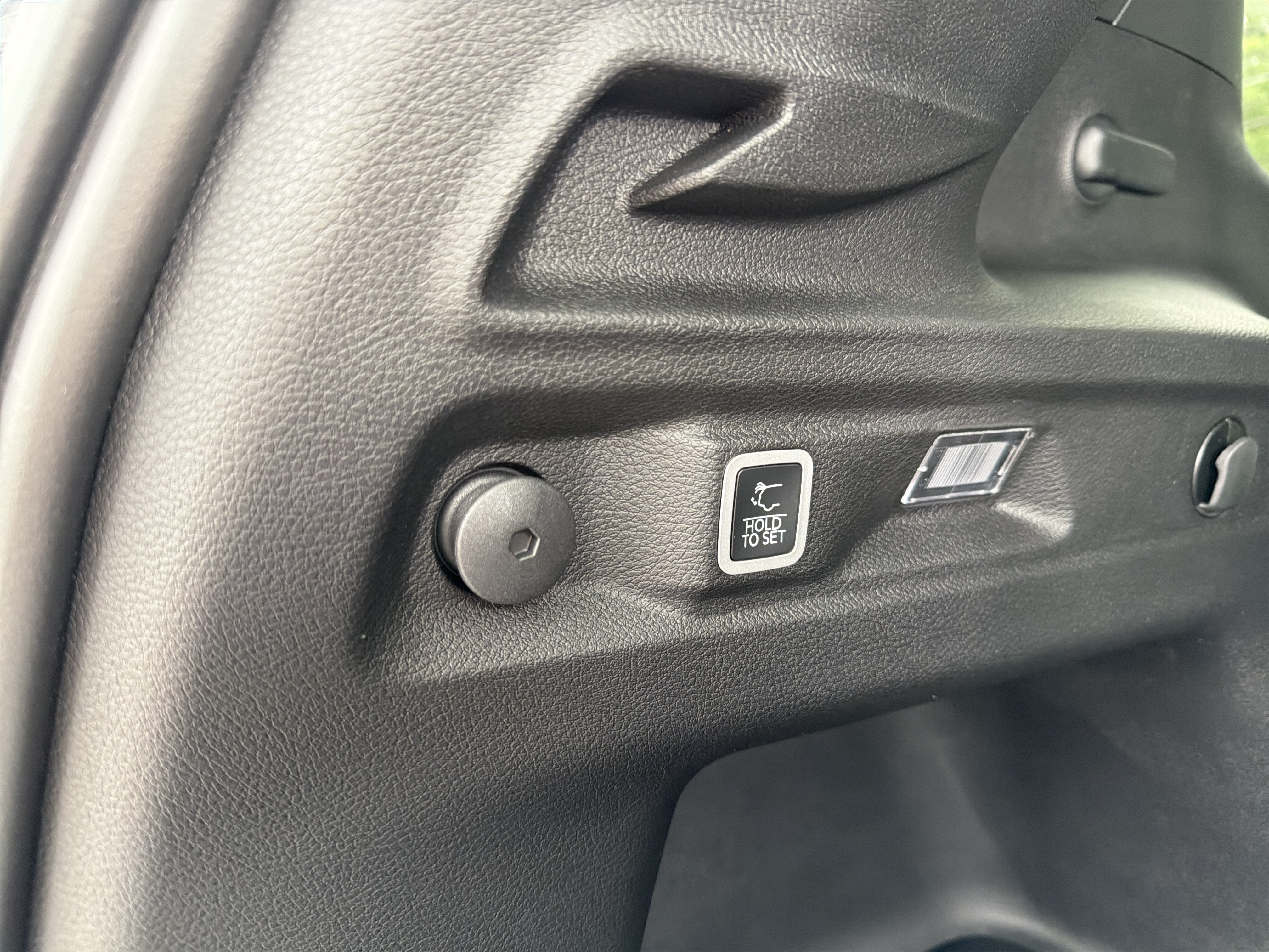 2026 Jeep Grand Cherokee L Laredo Altitude