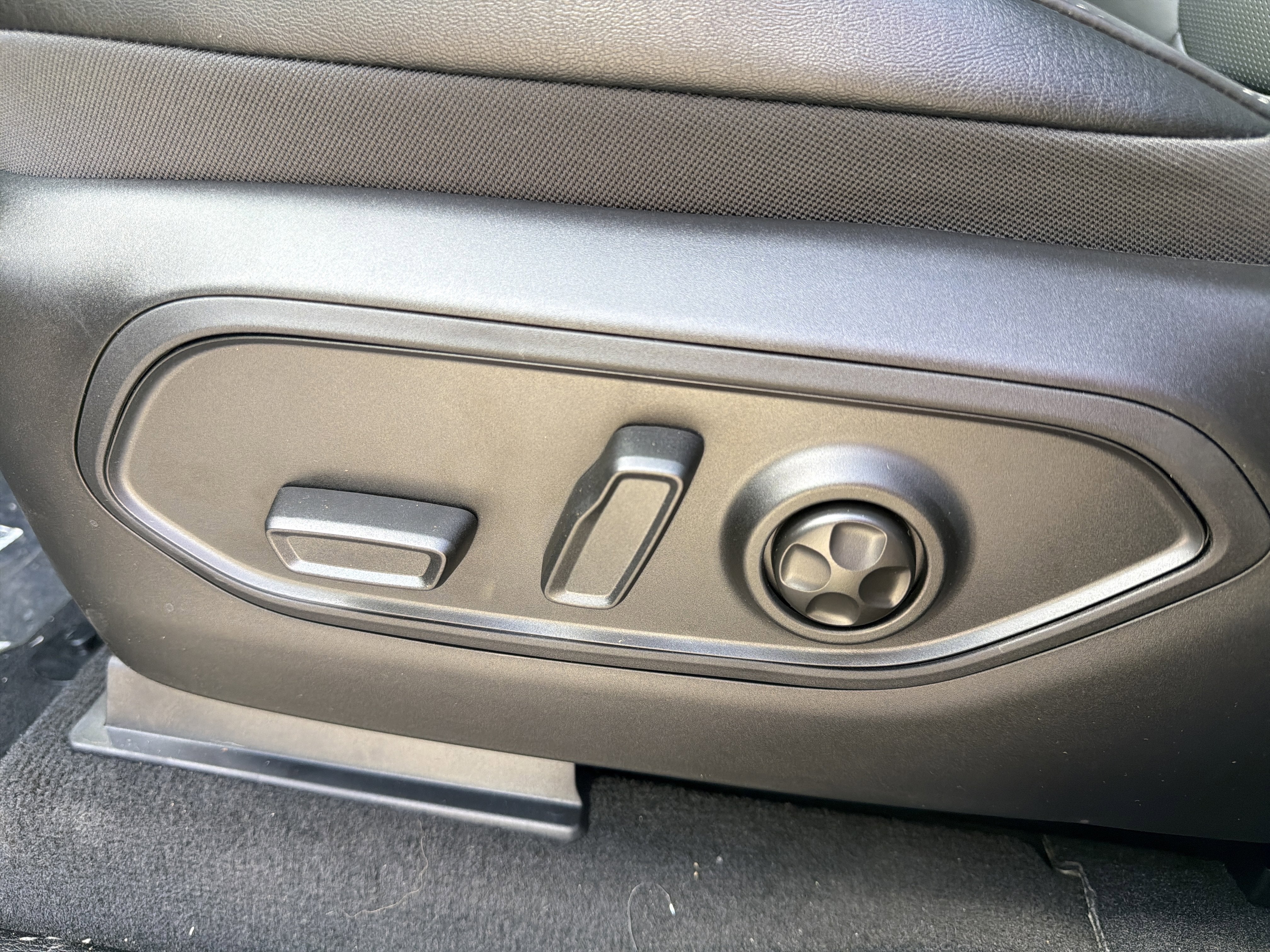 2026 Jeep Grand Cherokee L Limited Reserve