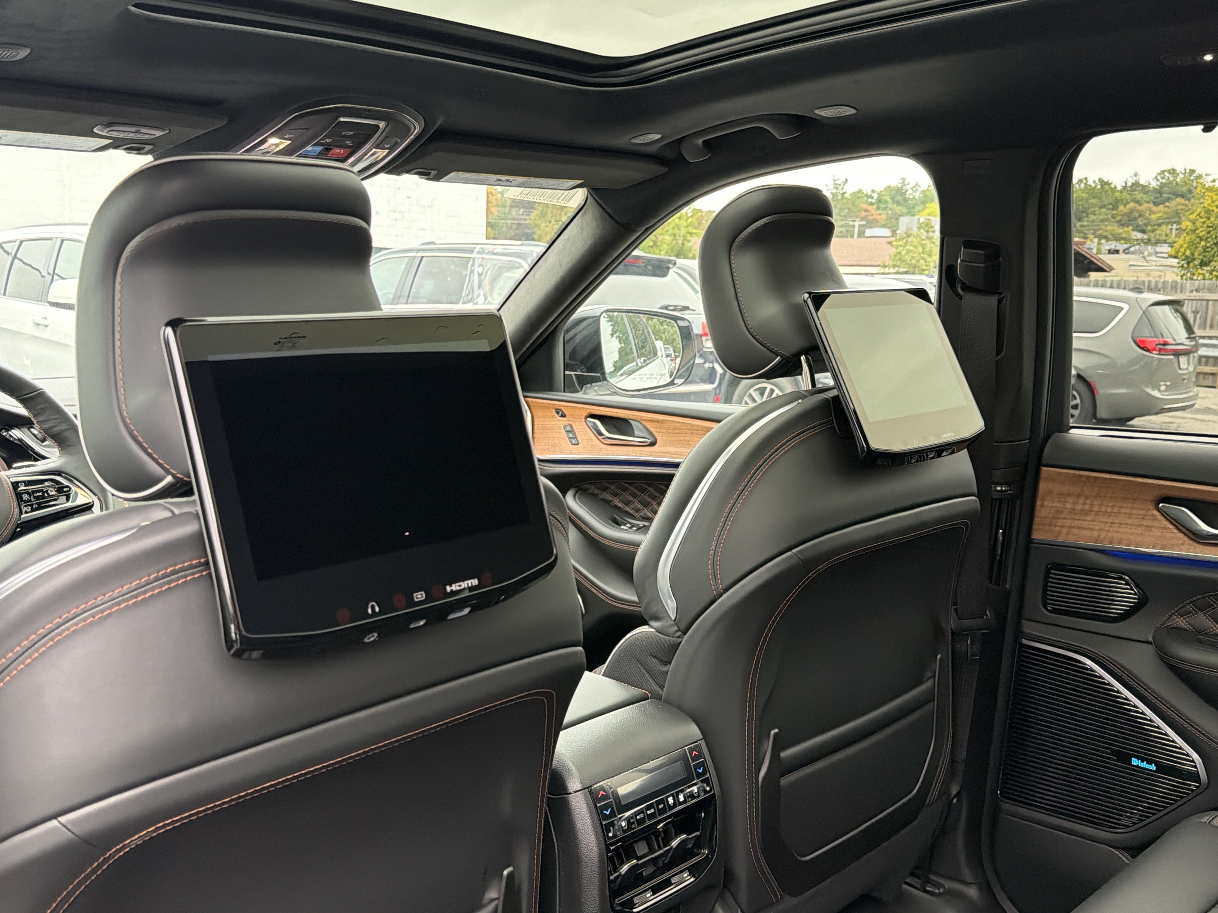 2027 Jeep Grand Cherokee L Summit