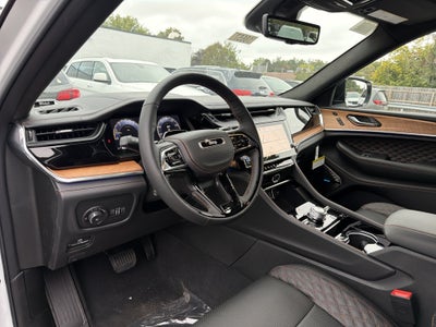2027 Jeep Grand Cherokee L Summit