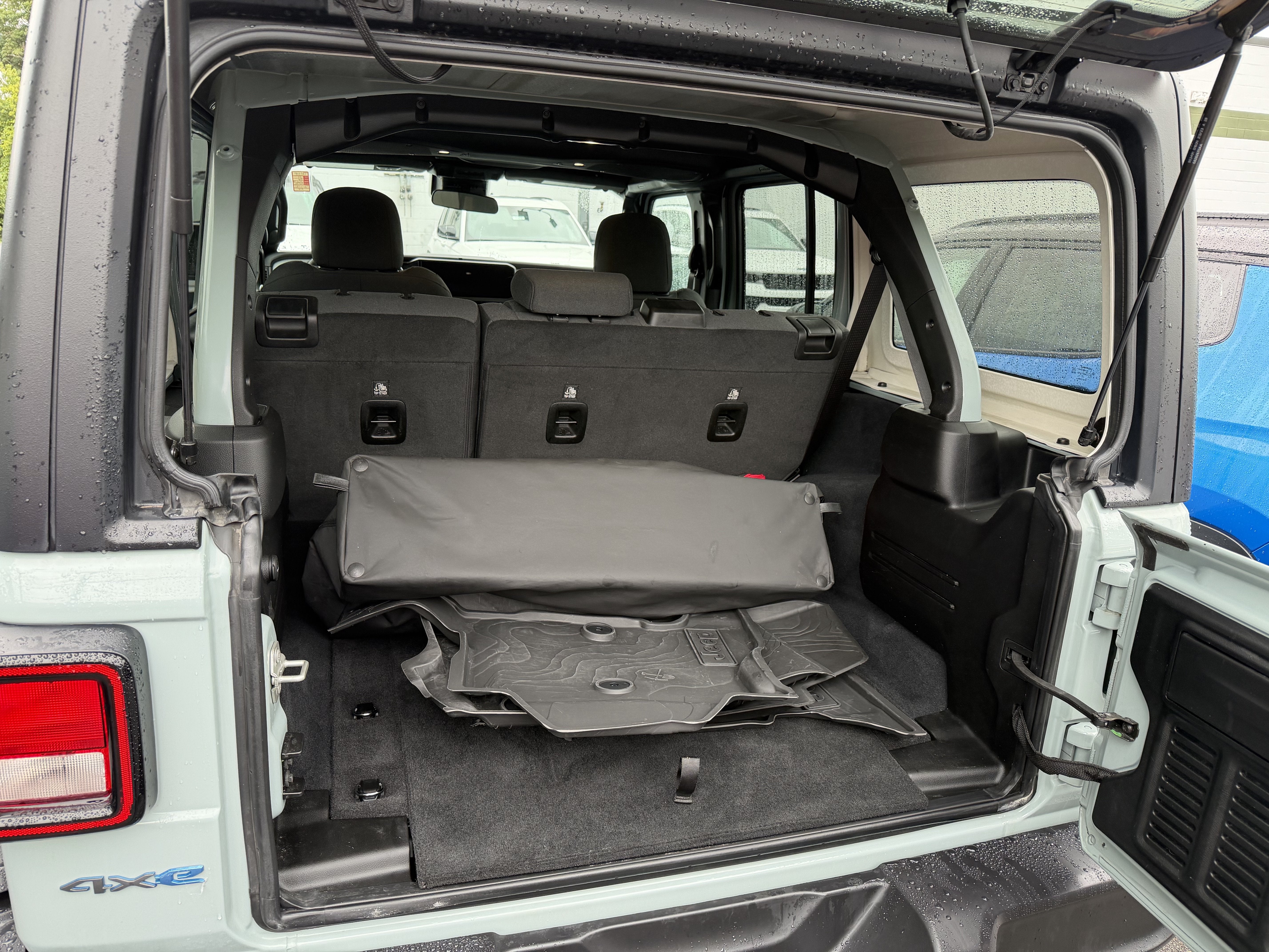 2024 Jeep Wrangler 4xe Willys
