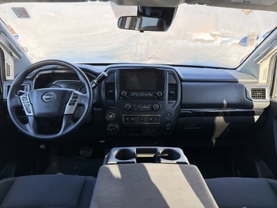 2023 Nissan Titan SV