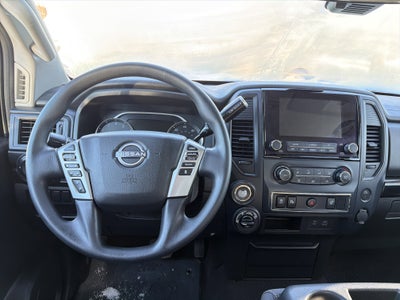 2023 Nissan Titan SV