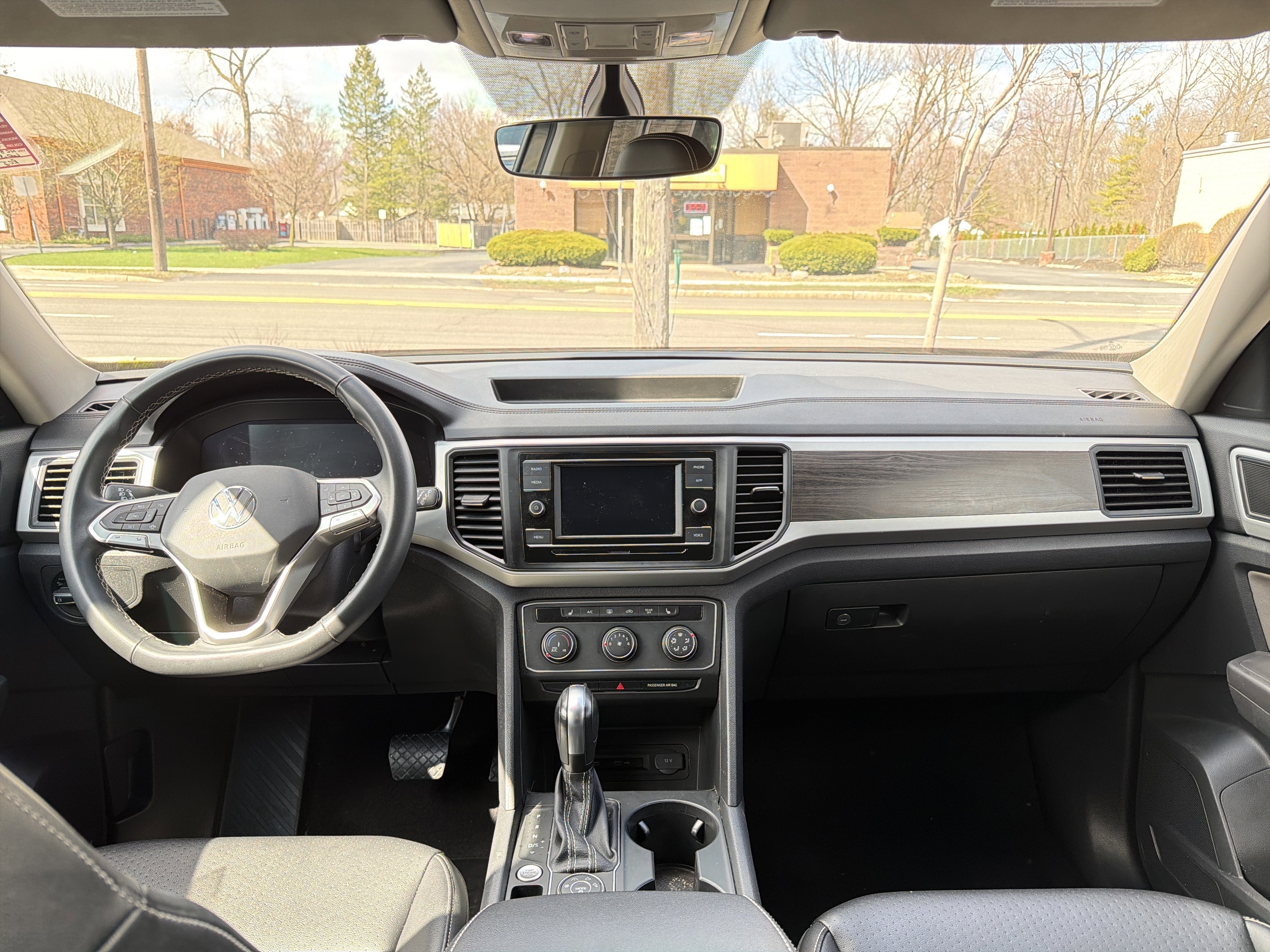 2022 Volkswagen Atlas 2.0T SE