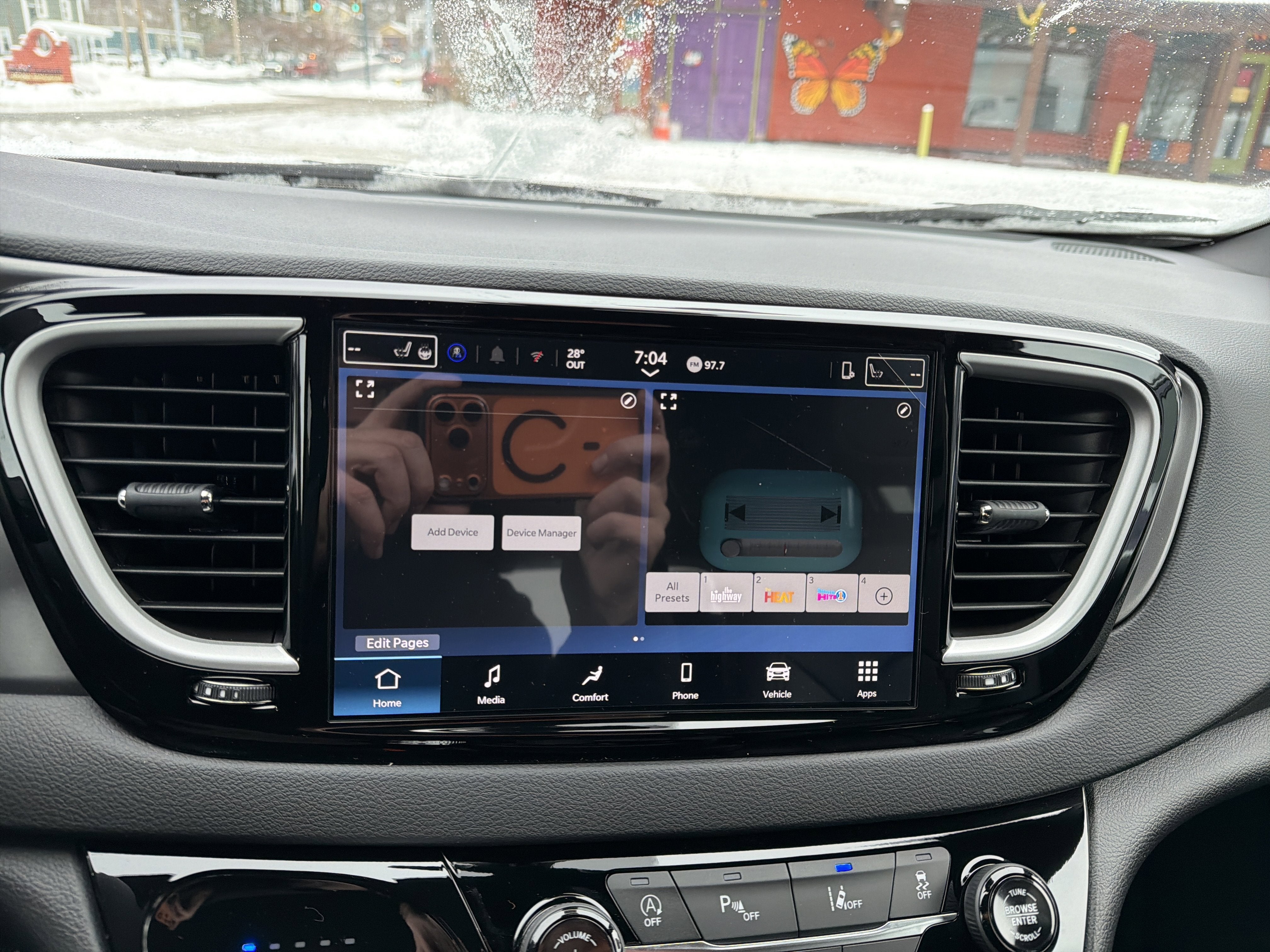 2026 Chrysler Voyager LX