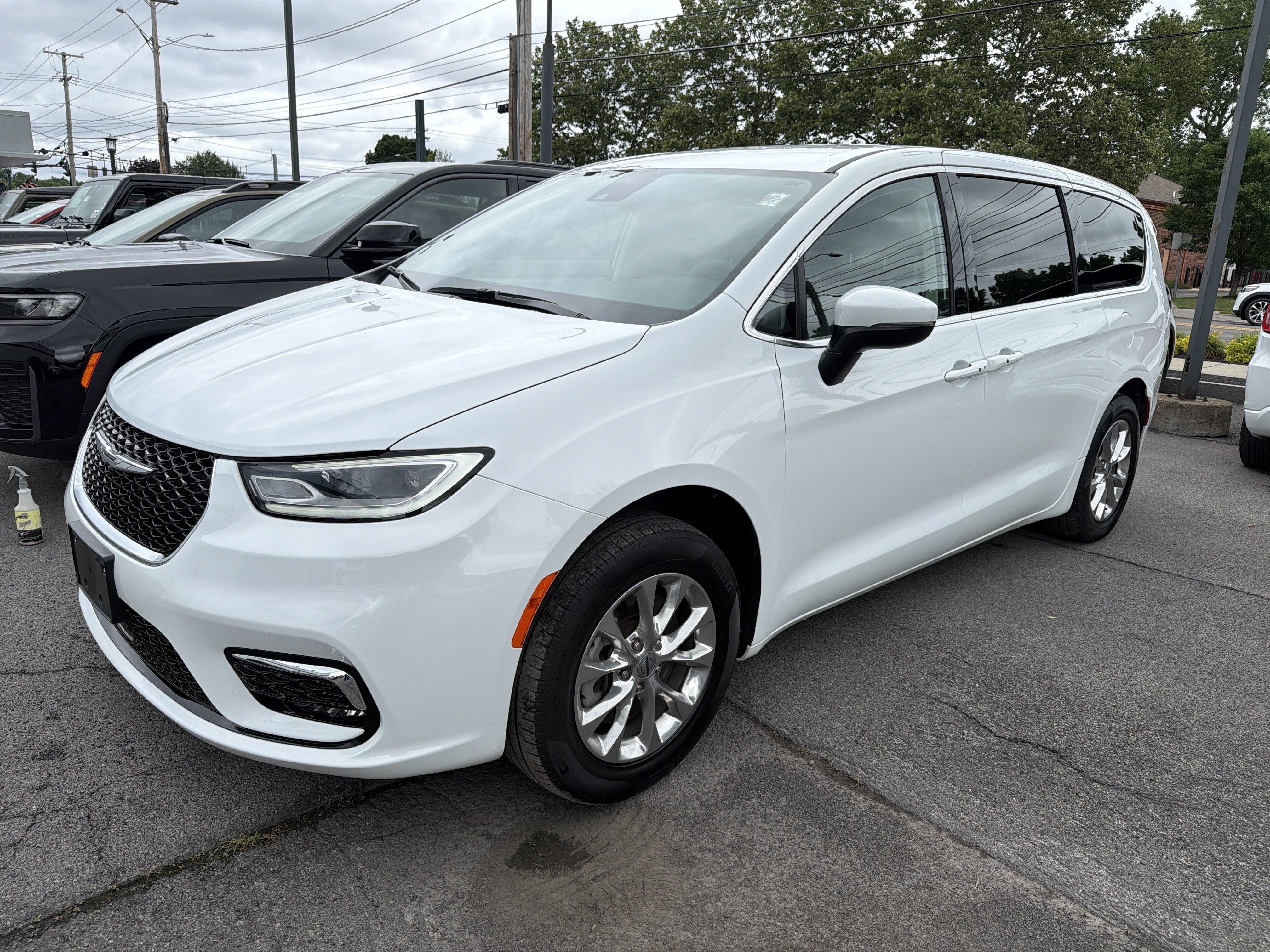 2023 Chrysler Pacifica Touring L