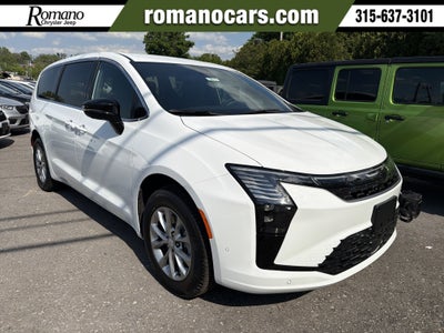 2027 Chrysler Pacifica Select AWD