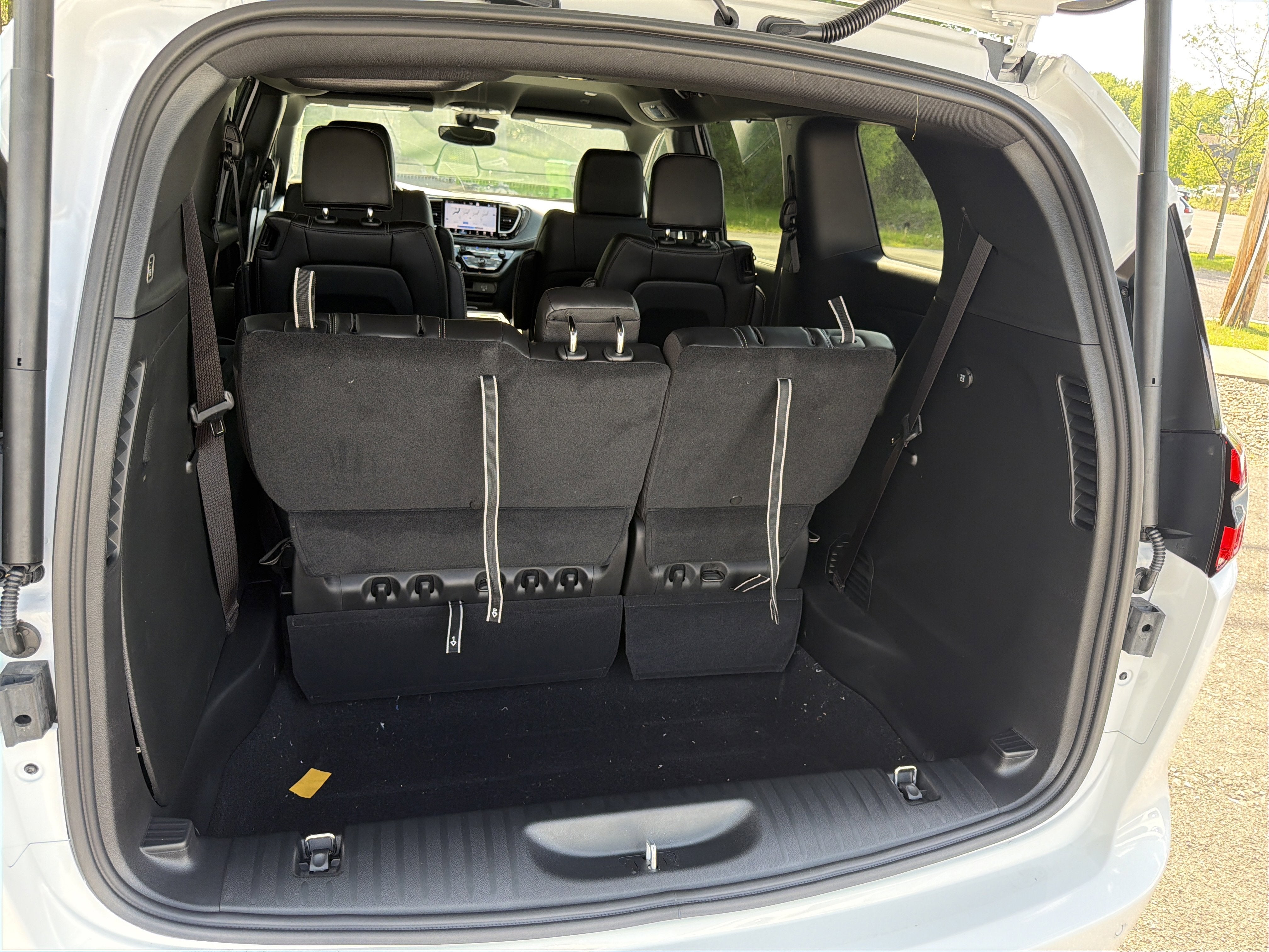 2027 Chrysler Pacifica Select AWD