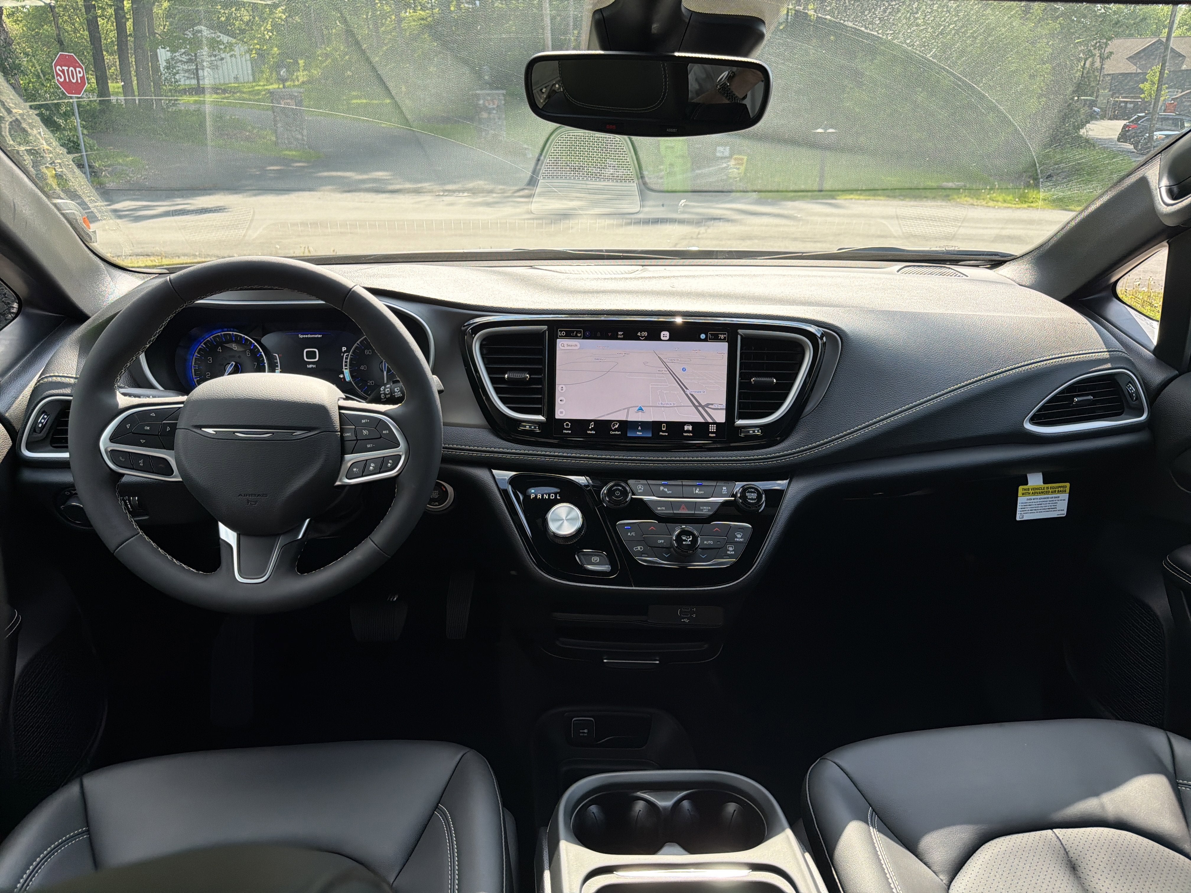 2027 Chrysler Pacifica Select AWD