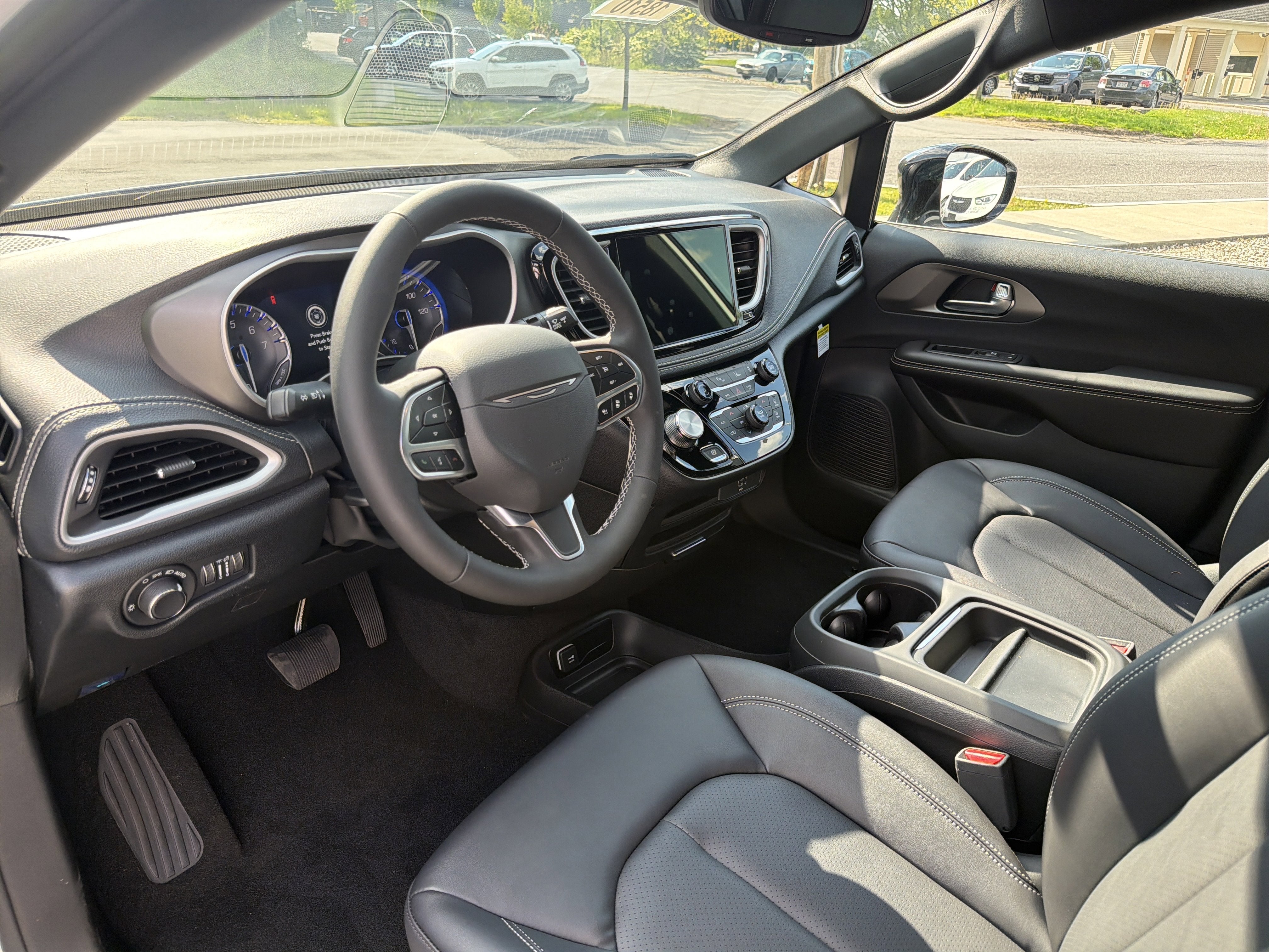 2027 Chrysler Pacifica Select AWD
