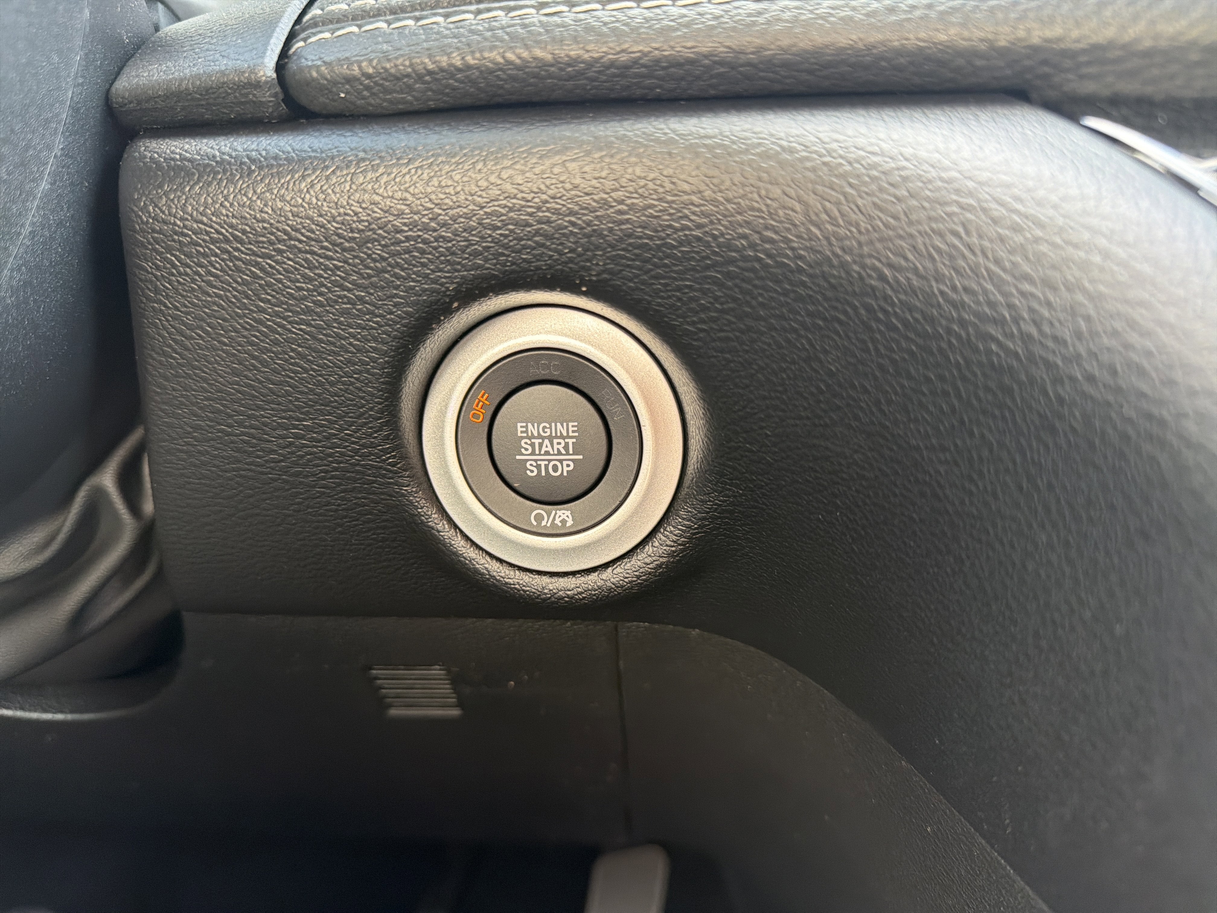 2027 Chrysler Pacifica Select AWD