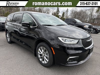 2026 Chrysler Pacifica Select AWD