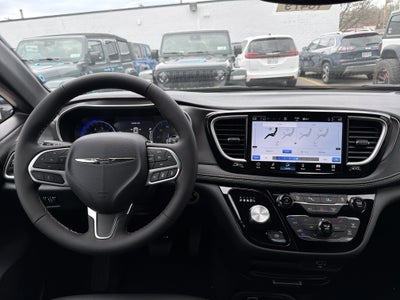 2026 Chrysler Pacifica Select AWD