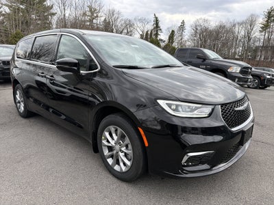 2026 Chrysler Pacifica Select AWD