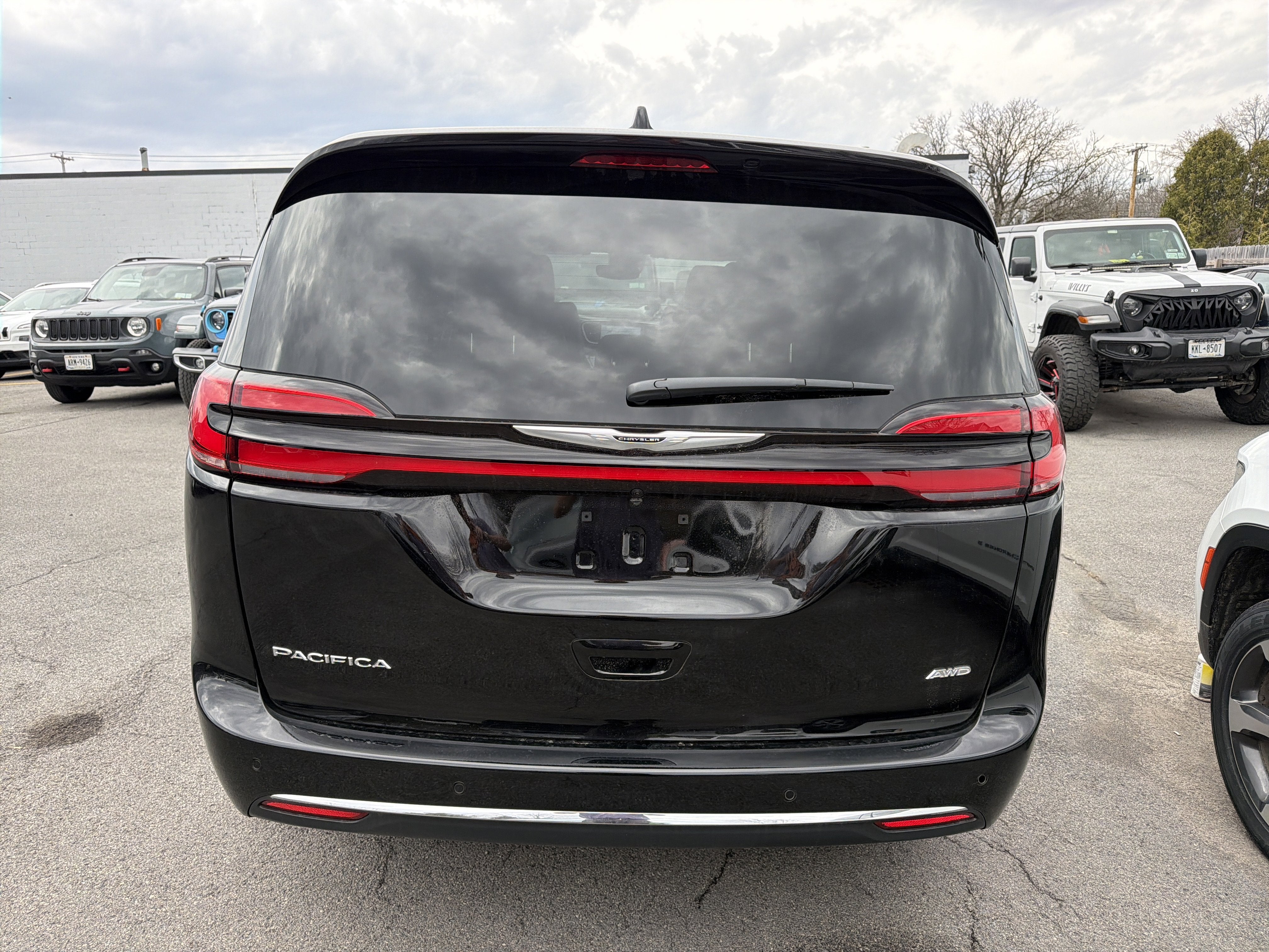 2026 Chrysler Pacifica Select AWD