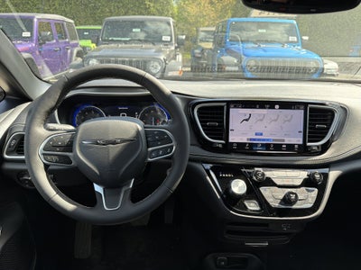 2026 Chrysler Pacifica Select AWD