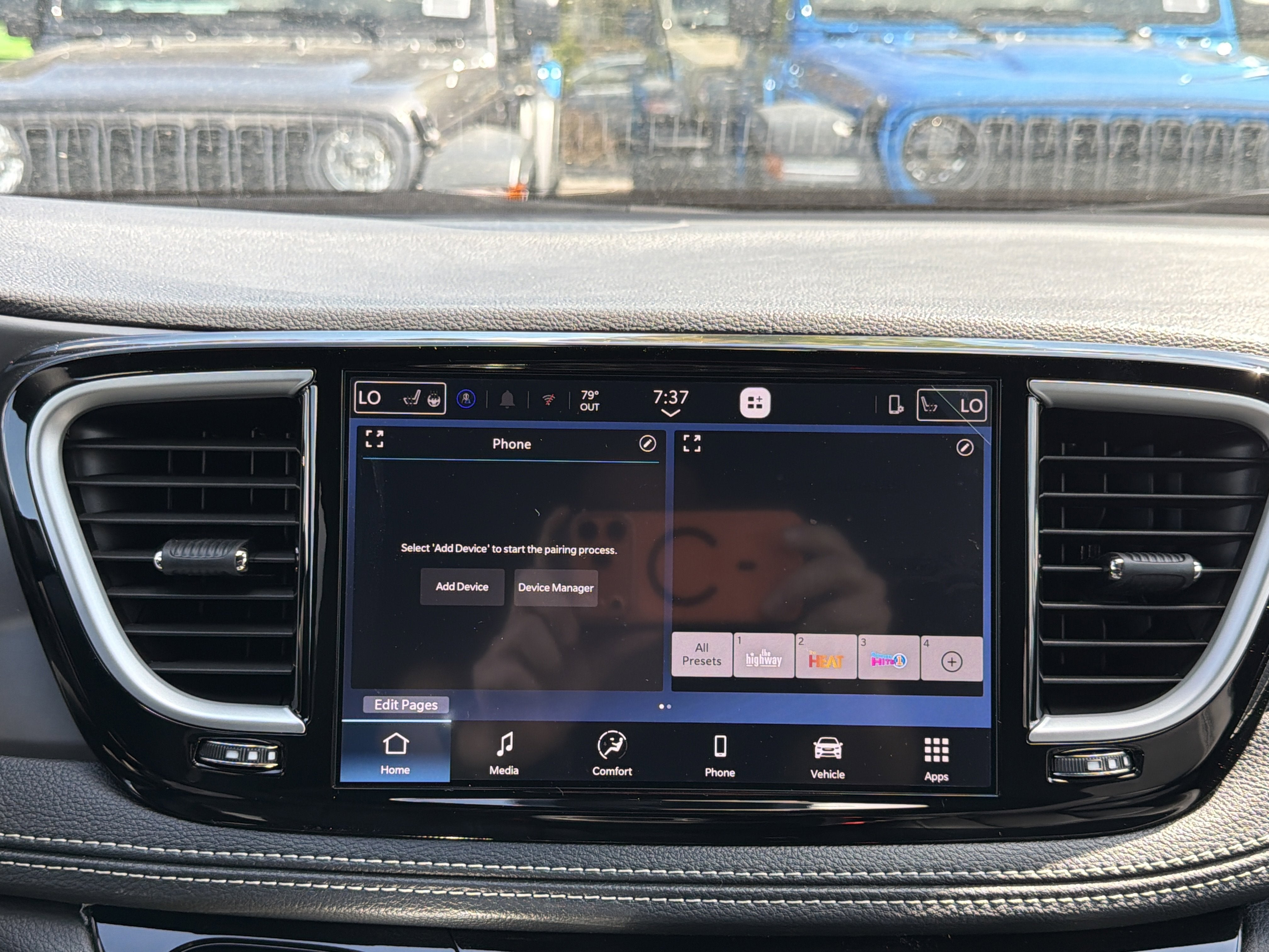 2026 Chrysler Pacifica Select AWD