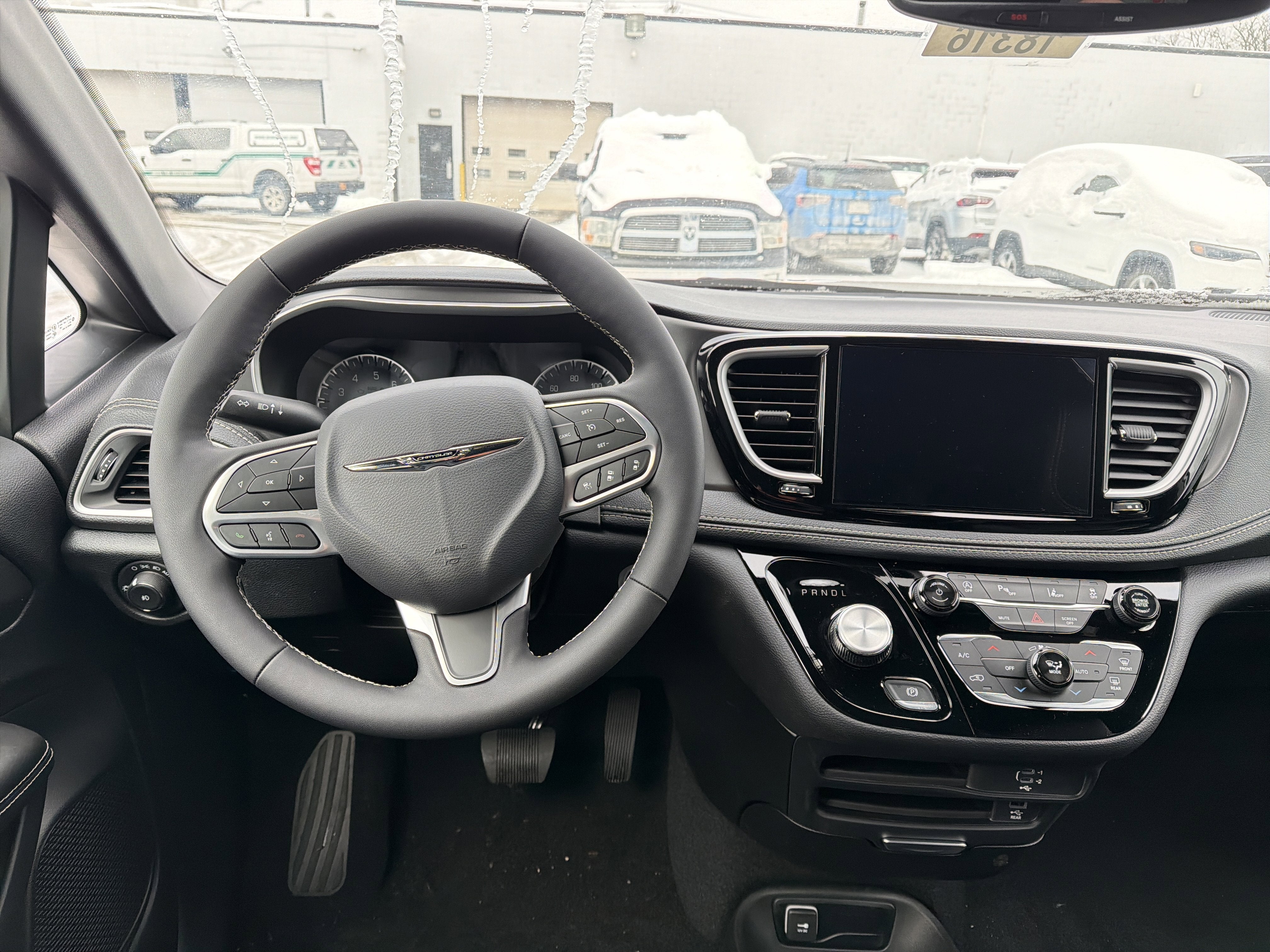 2026 Chrysler Pacifica Select AWD