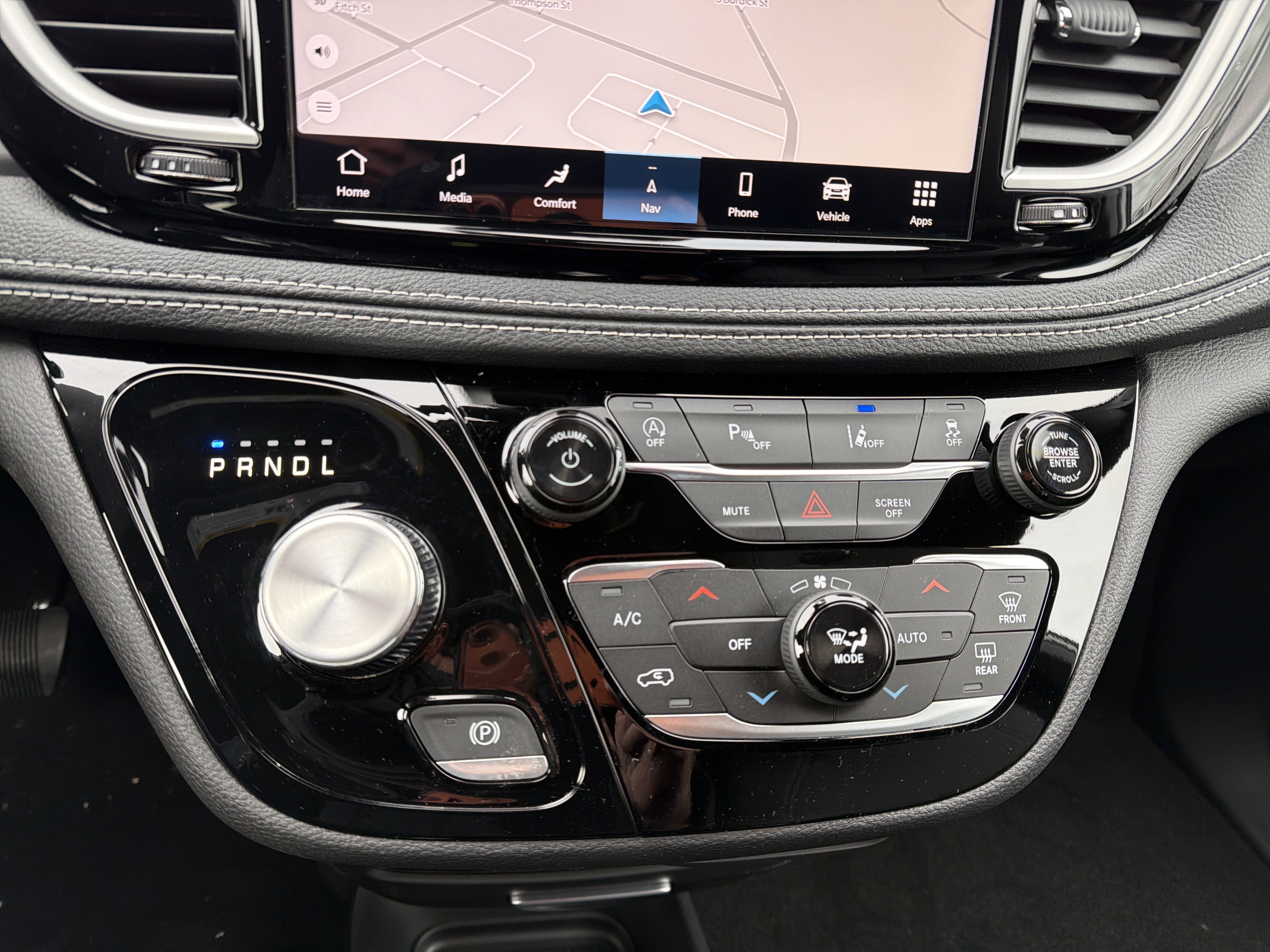 2026 Chrysler Pacifica Select AWD