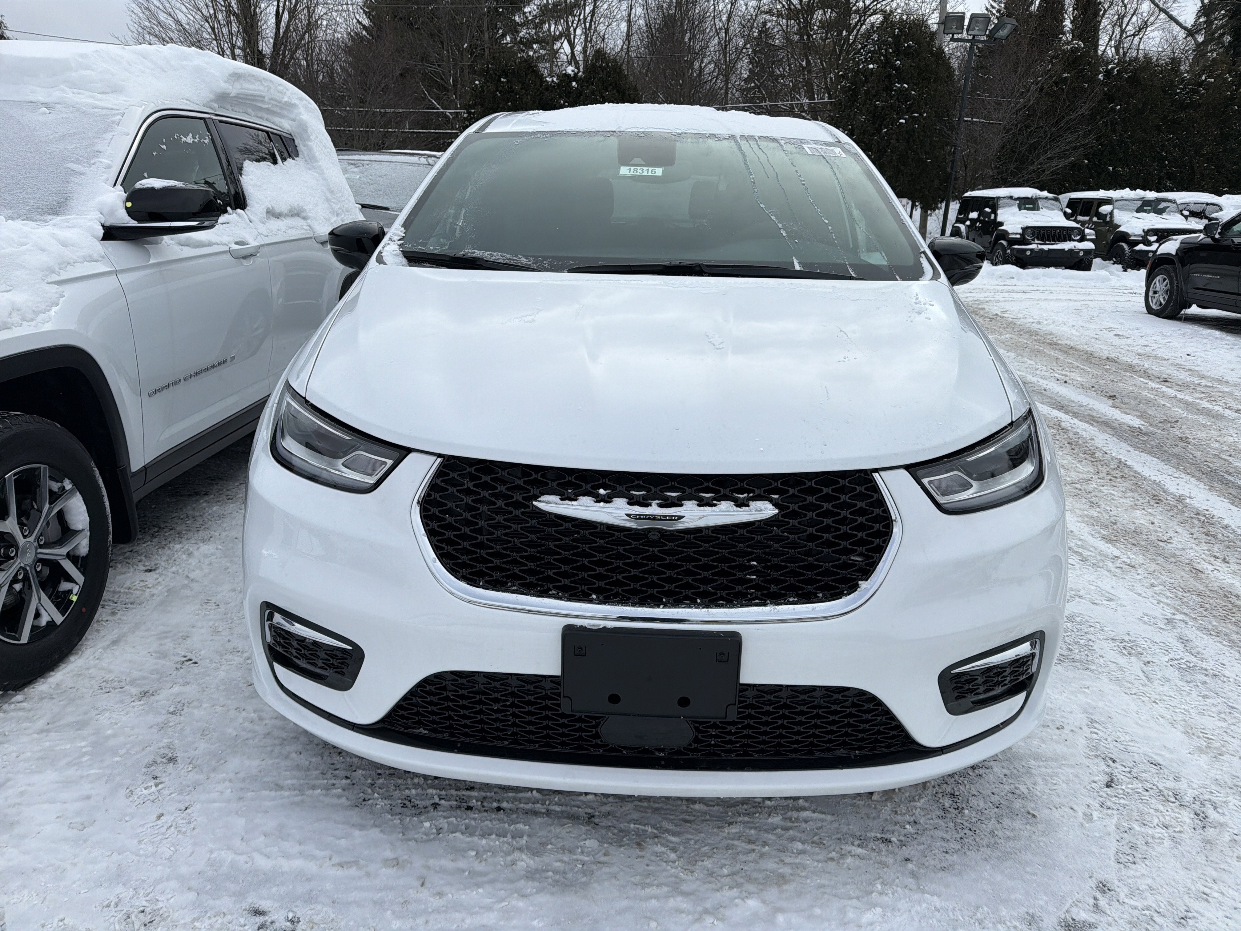 2026 Chrysler Pacifica Select AWD