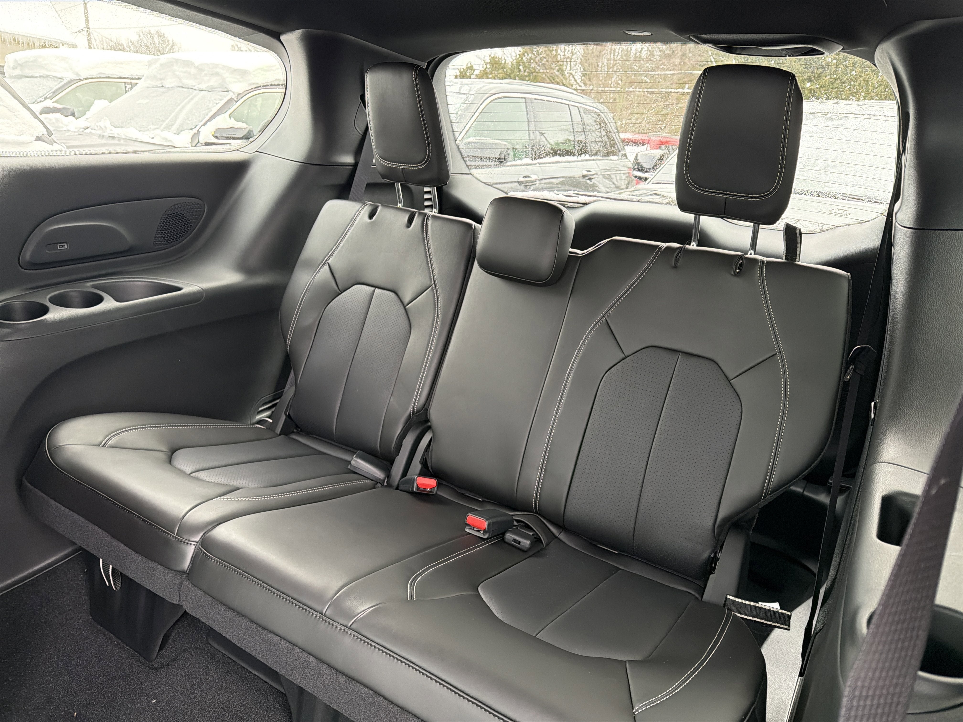 2026 Chrysler Pacifica Select AWD