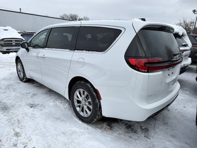 2026 Chrysler Pacifica Select AWD