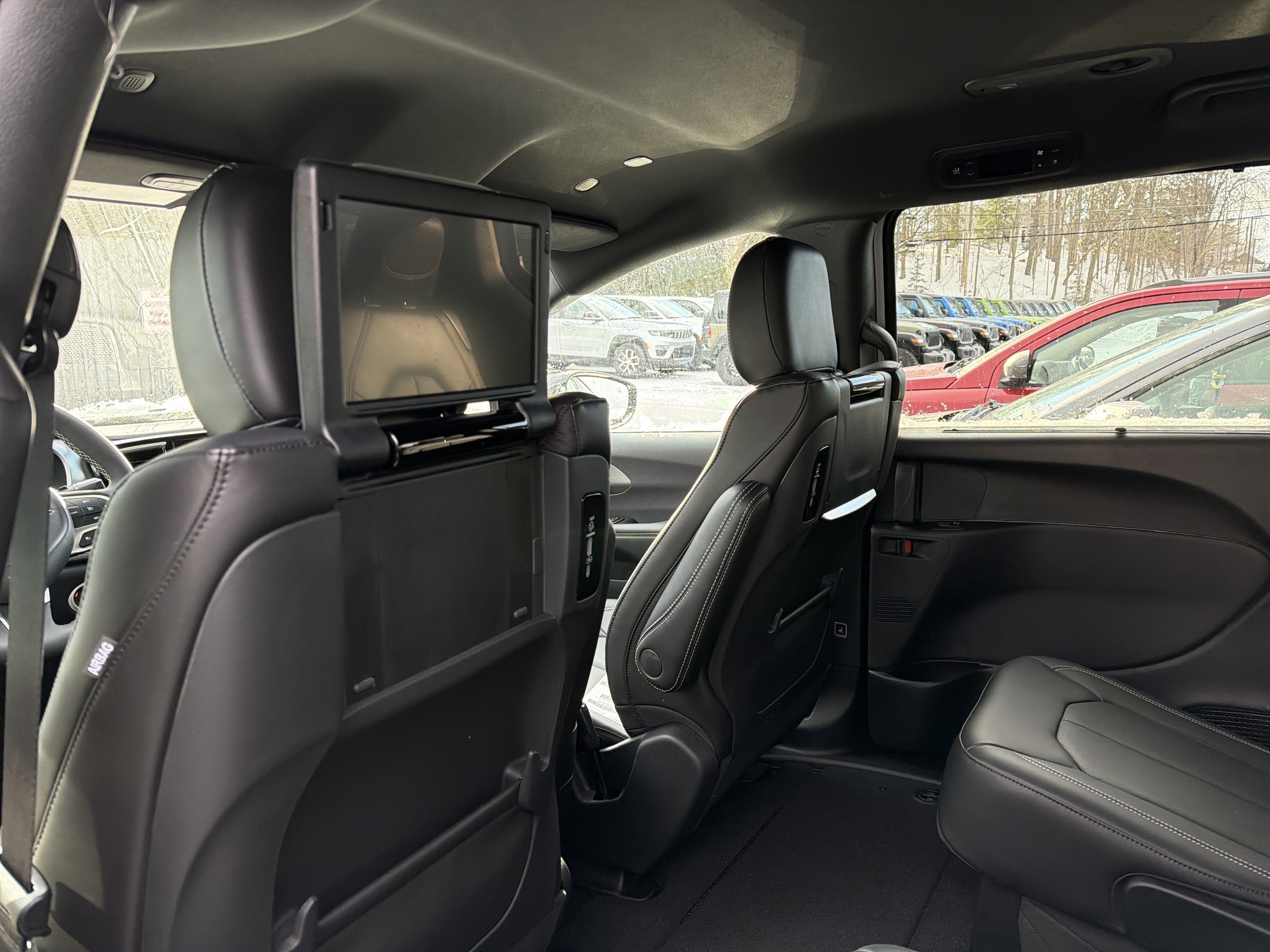 2026 Chrysler Pacifica Select AWD