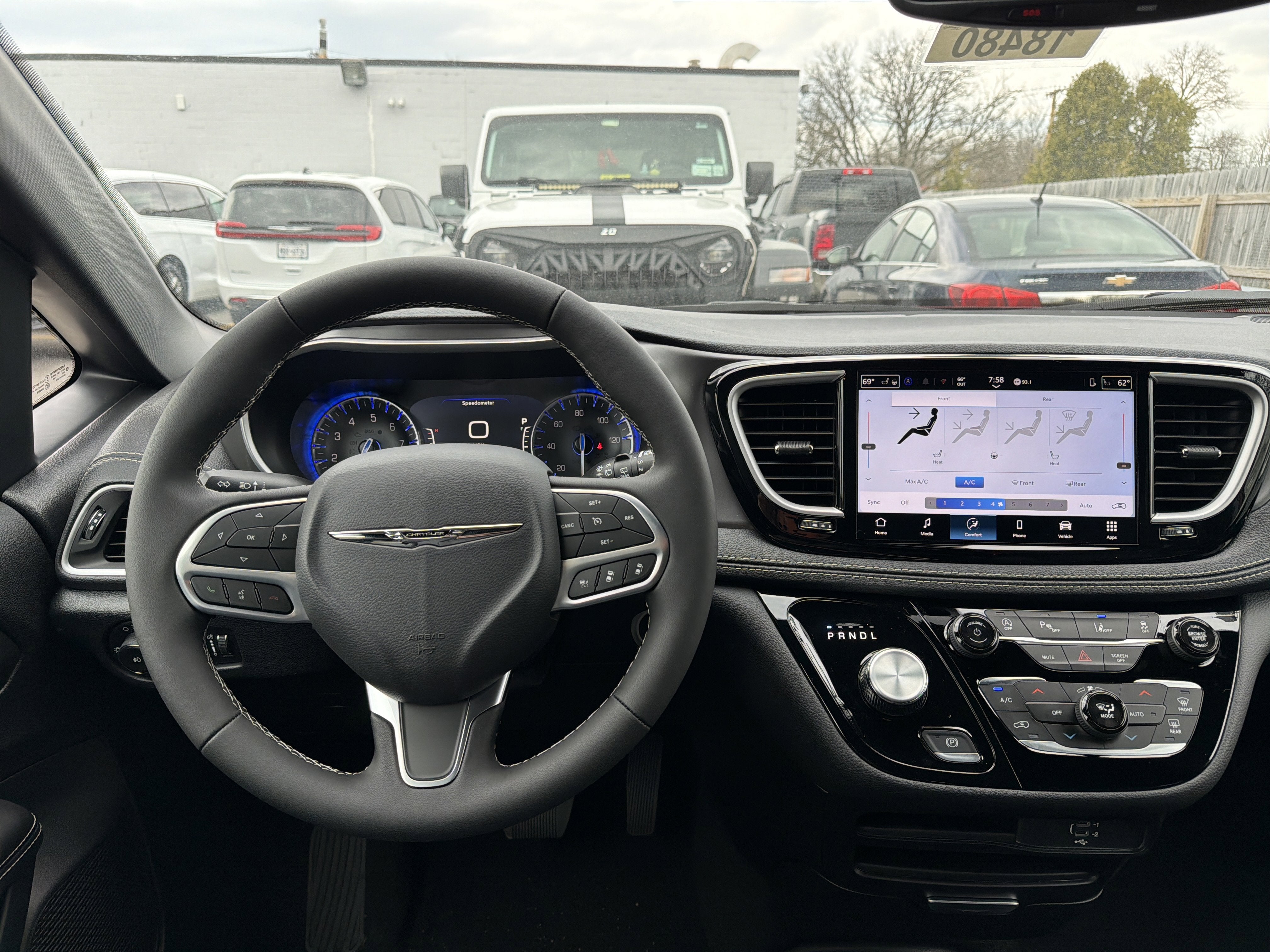 2026 Chrysler Pacifica Select AWD