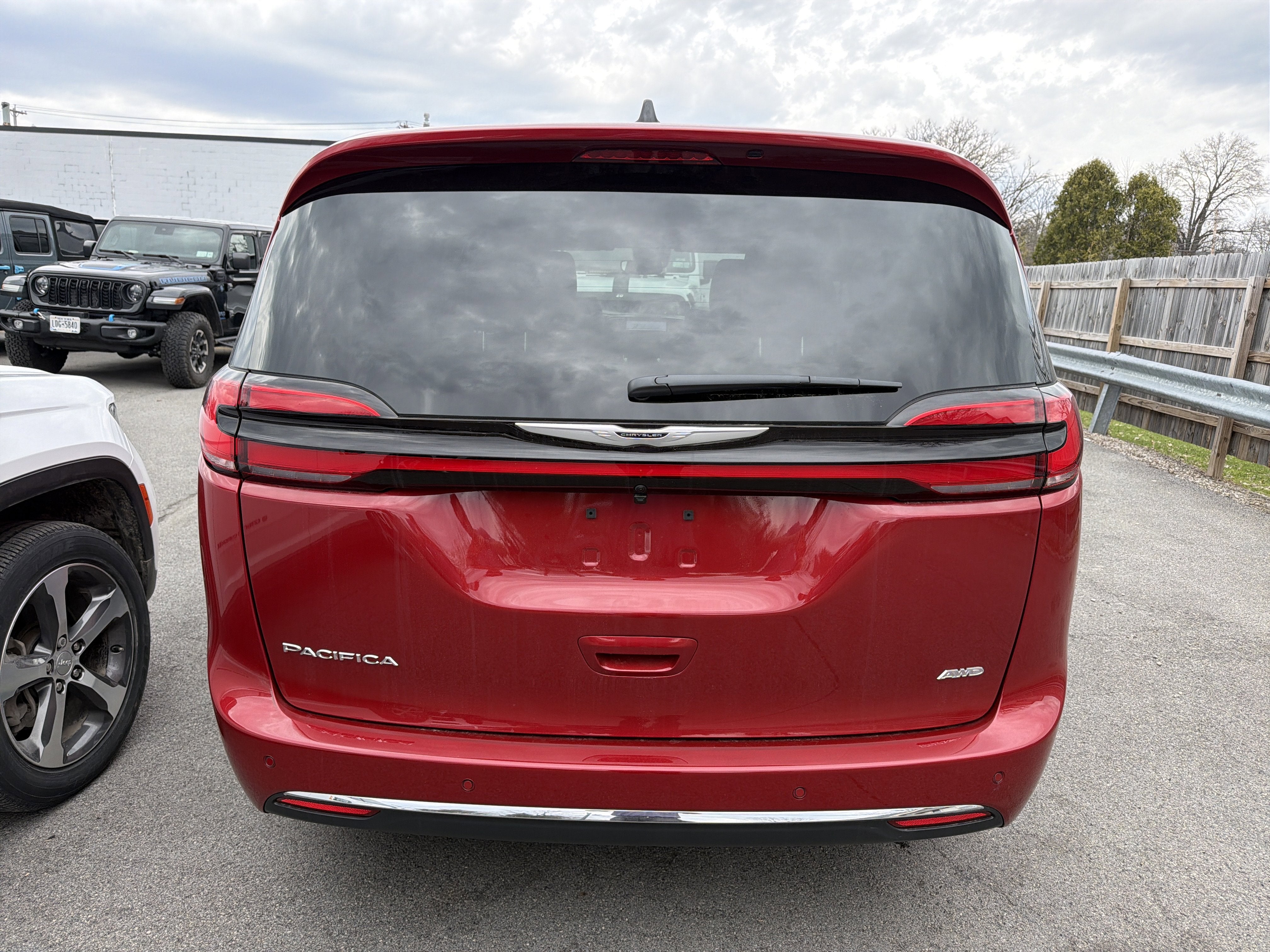 2026 Chrysler Pacifica Select AWD