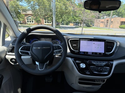 2023 Chrysler Pacifica Touring L AWD