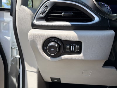 2023 Chrysler Pacifica Touring L AWD