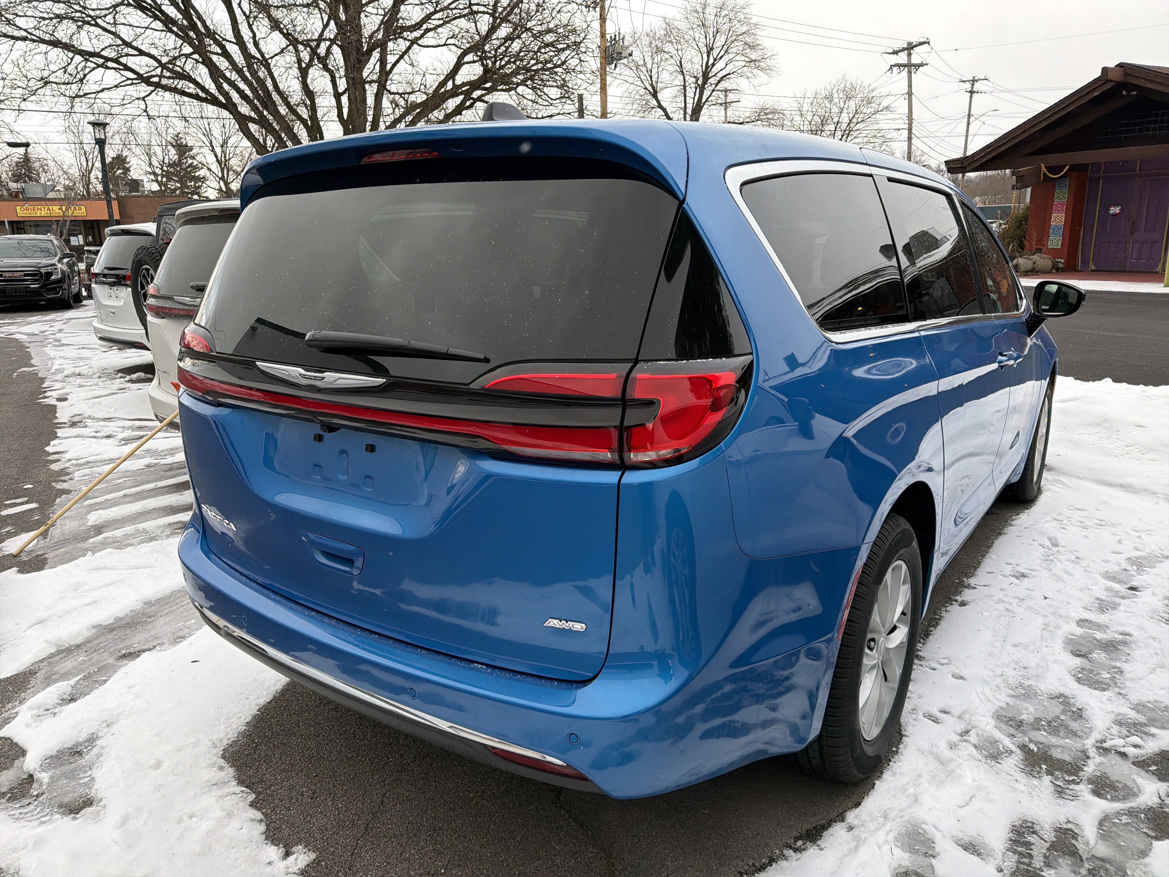 2026 Chrysler Pacifica Select AWD