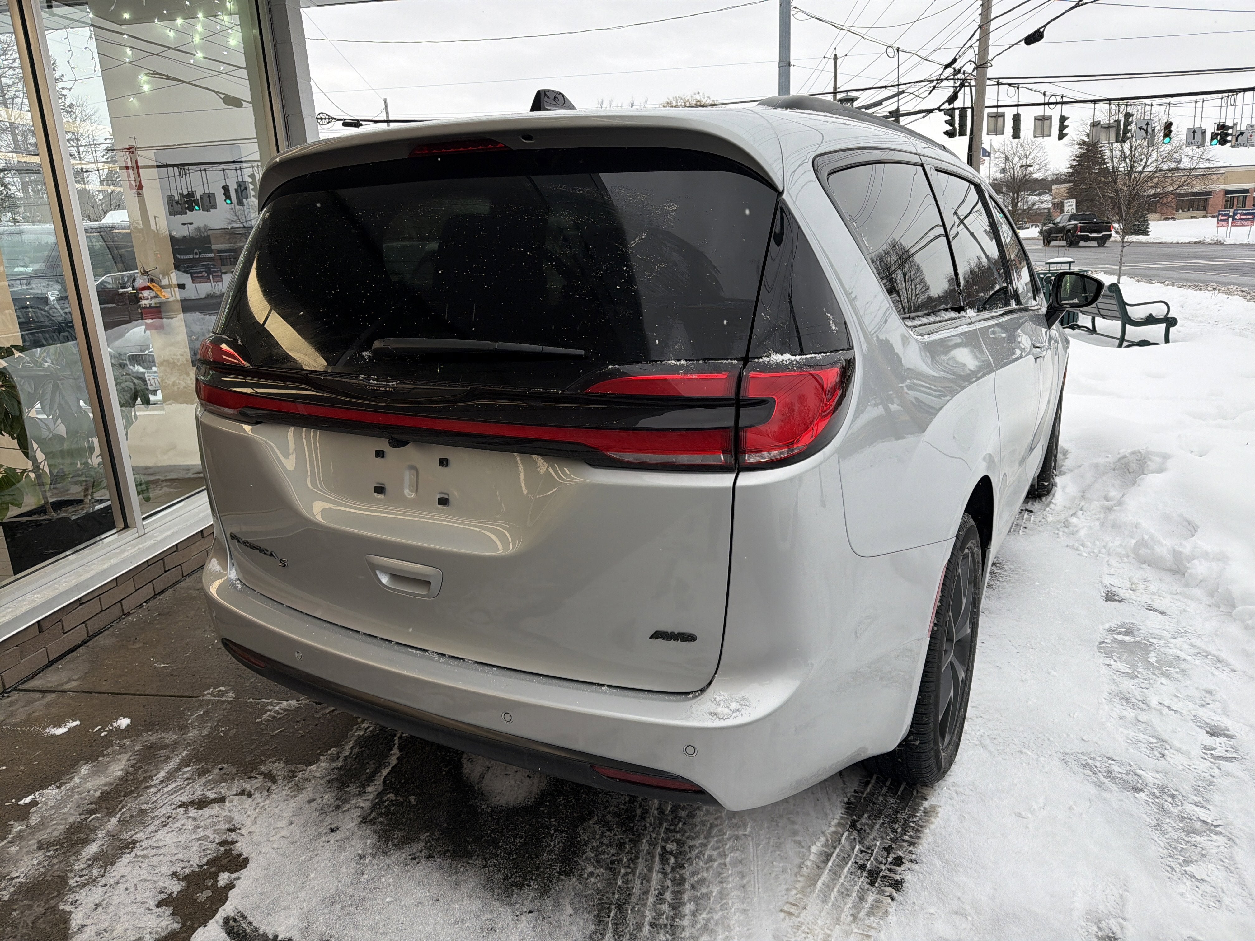 2026 Chrysler Pacifica Select AWD