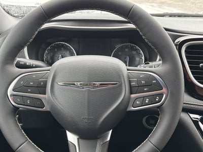 2026 Chrysler Pacifica Select AWD