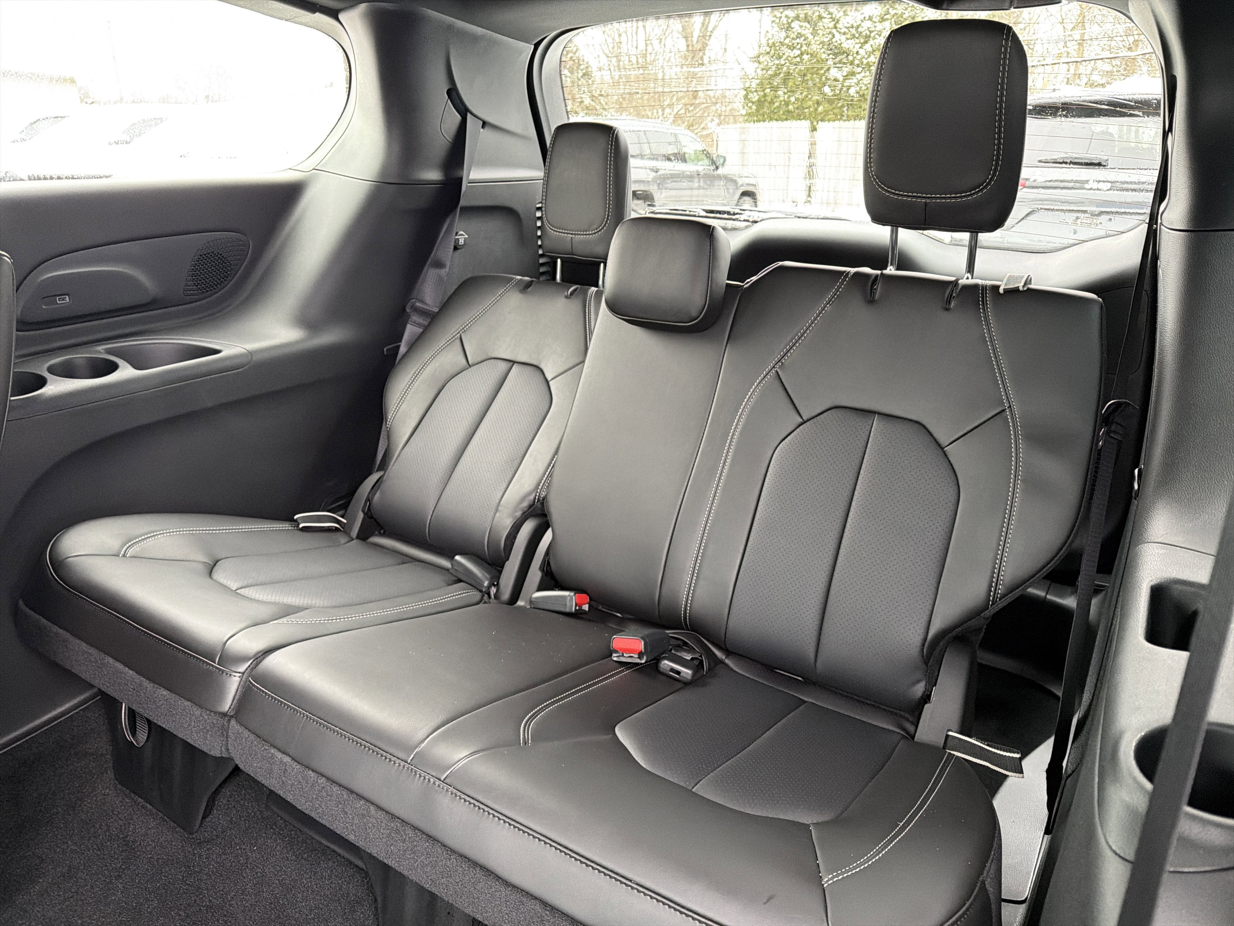 2026 Chrysler Pacifica Select AWD