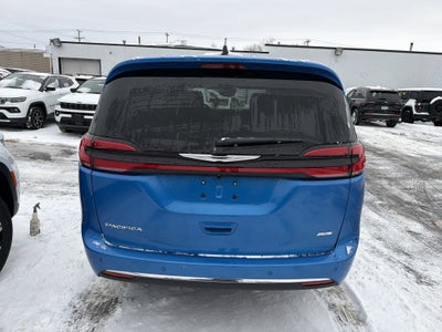 2026 Chrysler Pacifica Select AWD