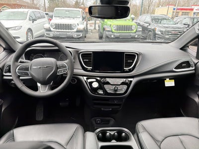 2026 Chrysler Pacifica Select AWD