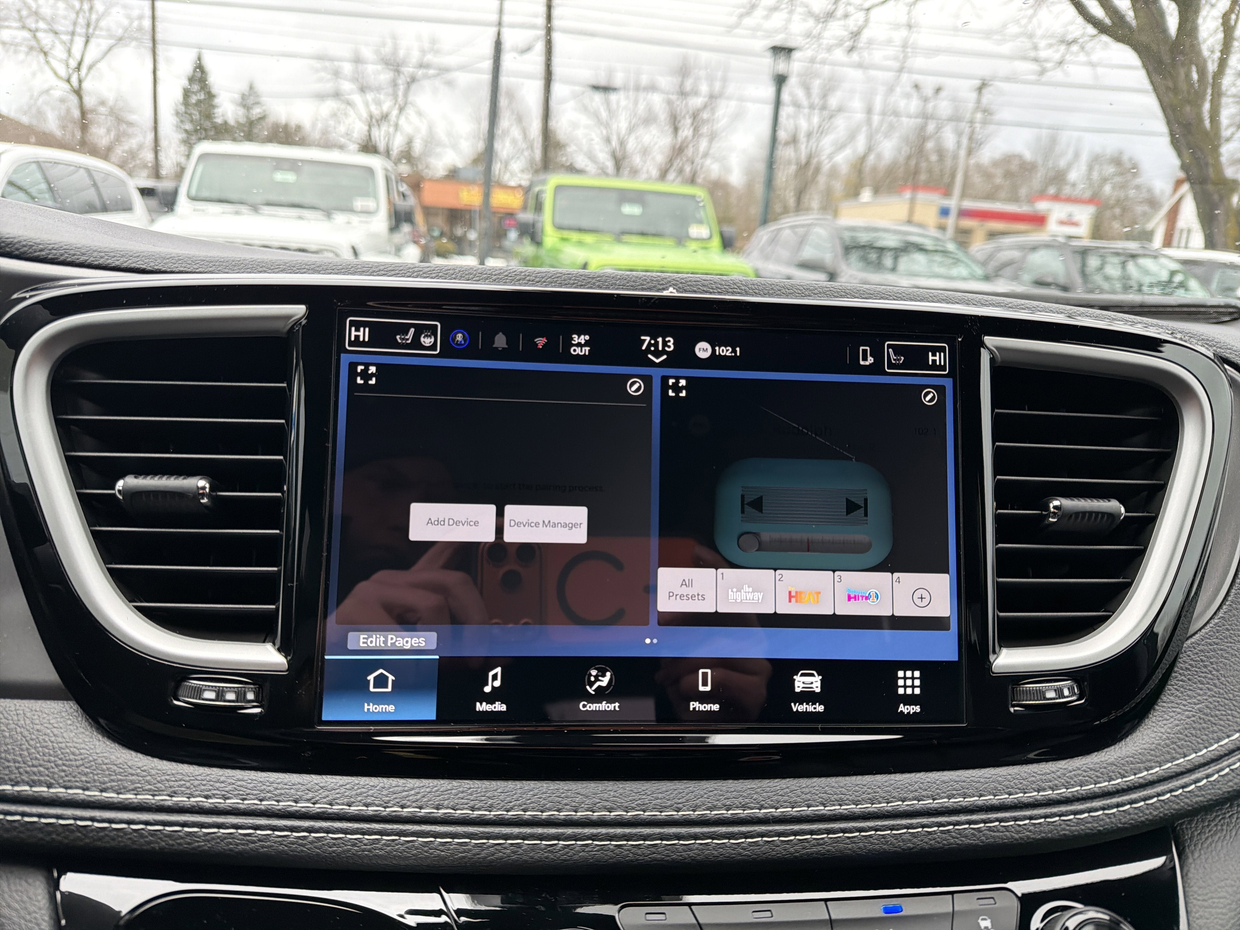 2026 Chrysler Pacifica Select AWD