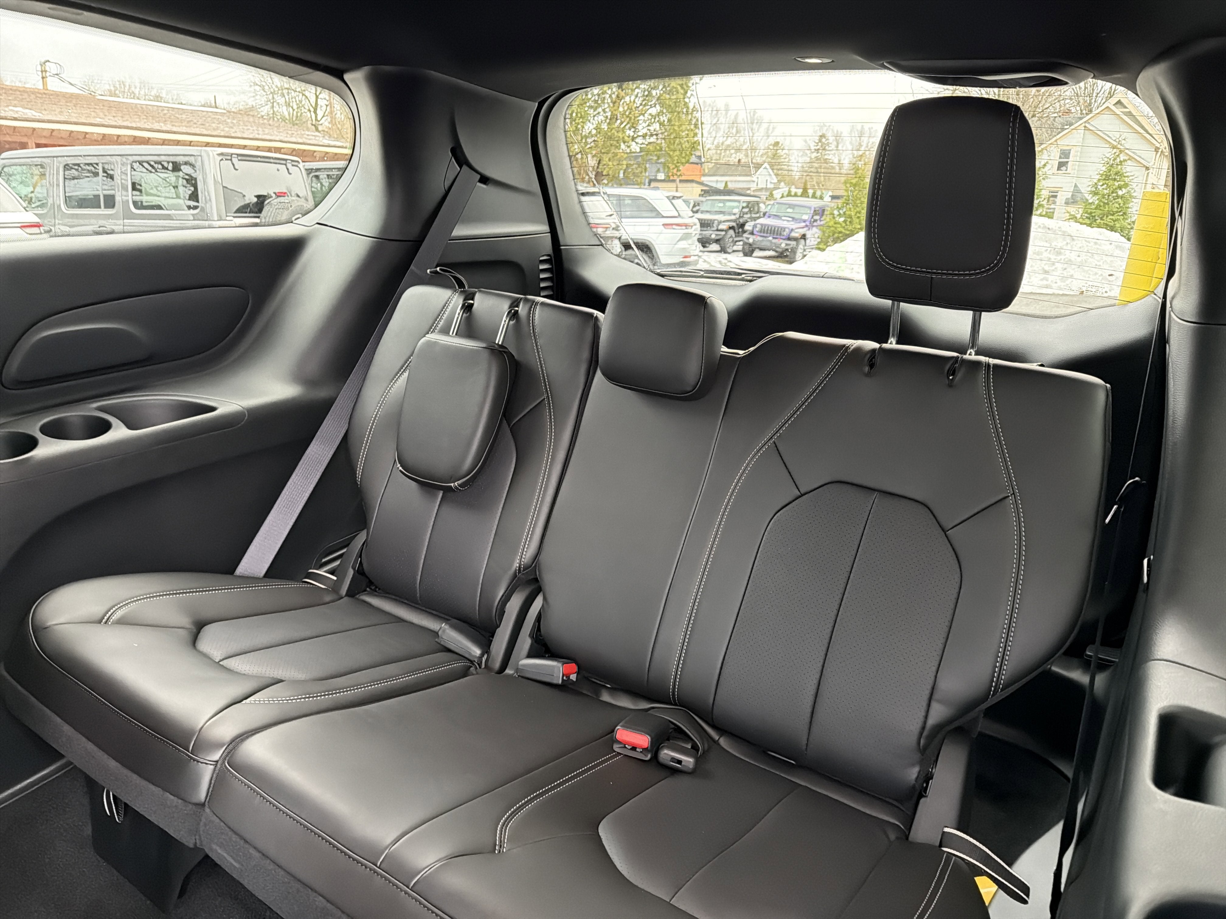 2026 Chrysler Pacifica Select AWD