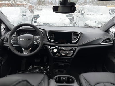 2026 Chrysler Pacifica Select AWD