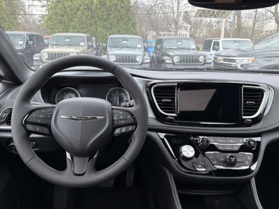 2026 Chrysler Pacifica Limited AWD