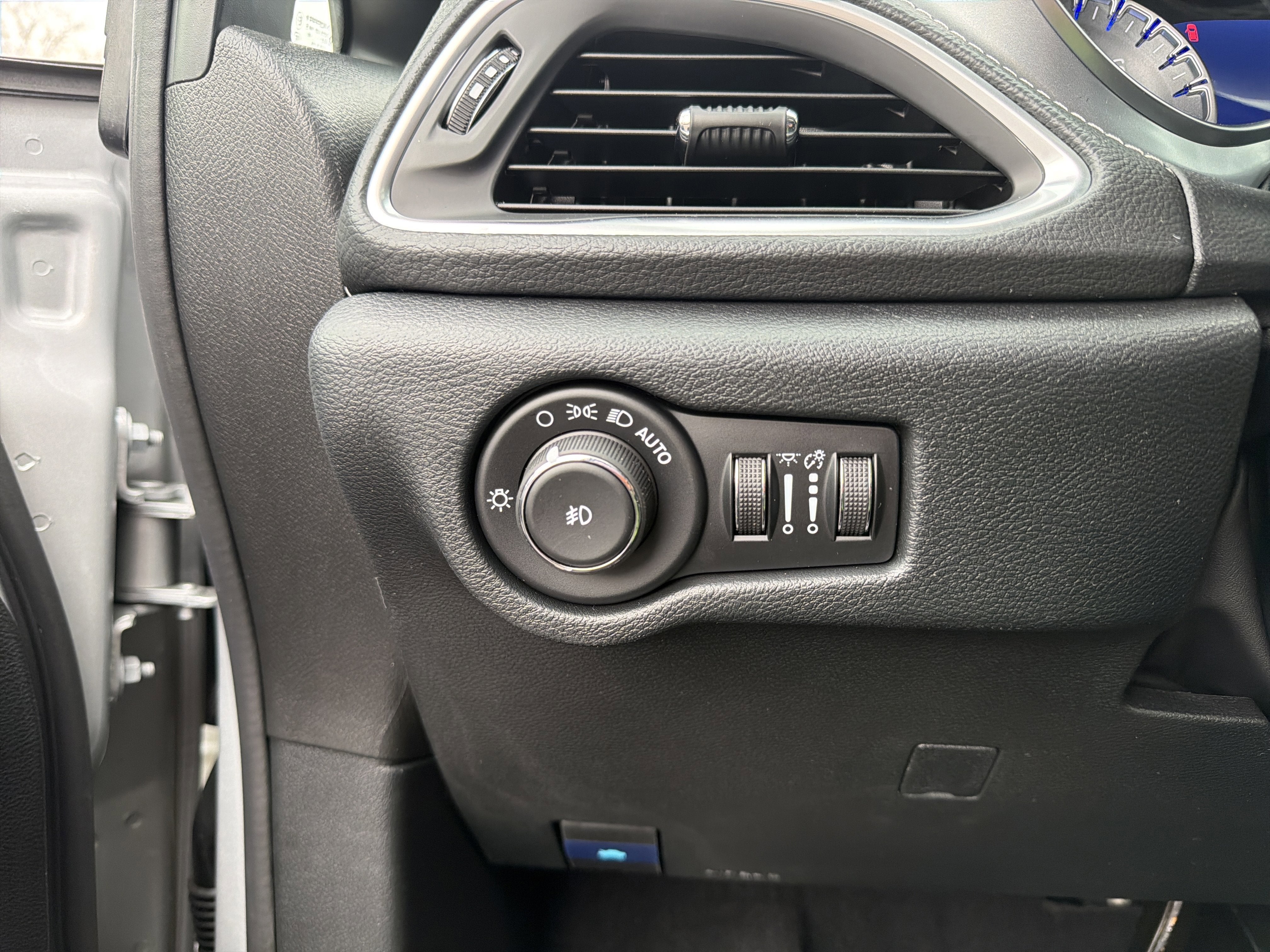 2026 Chrysler Pacifica Limited AWD