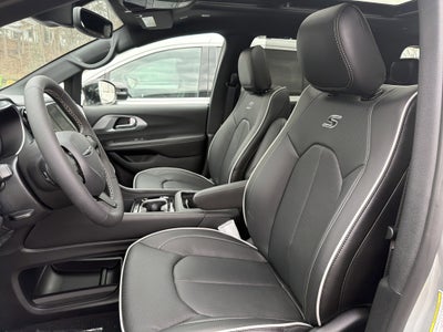 2026 Chrysler Pacifica Limited AWD