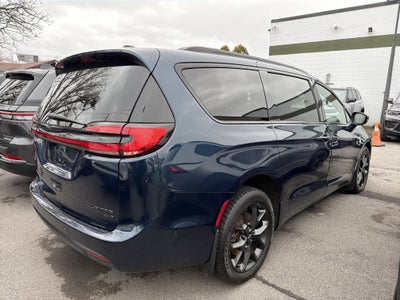 2022 Chrysler Pacifica Limited