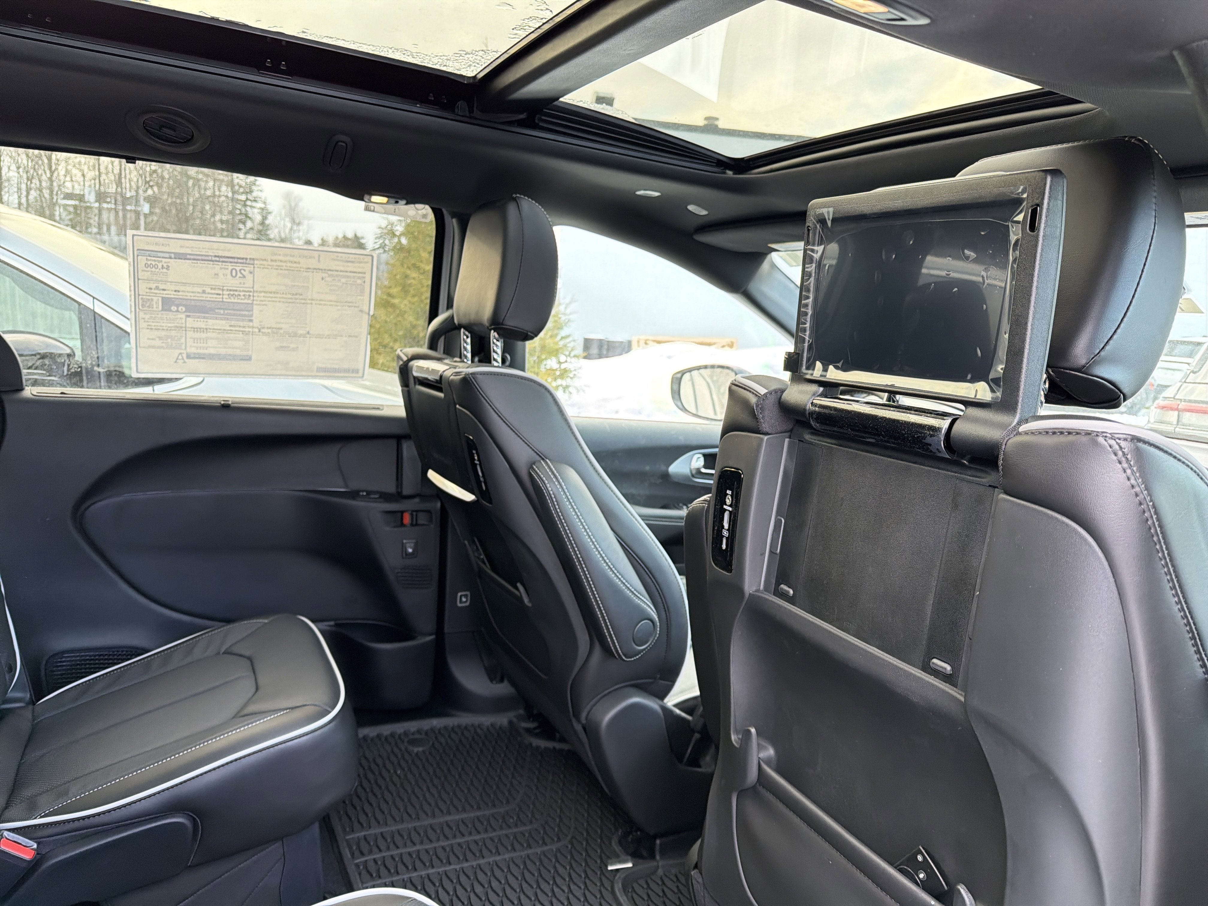 2026 Chrysler Pacifica Limited AWD